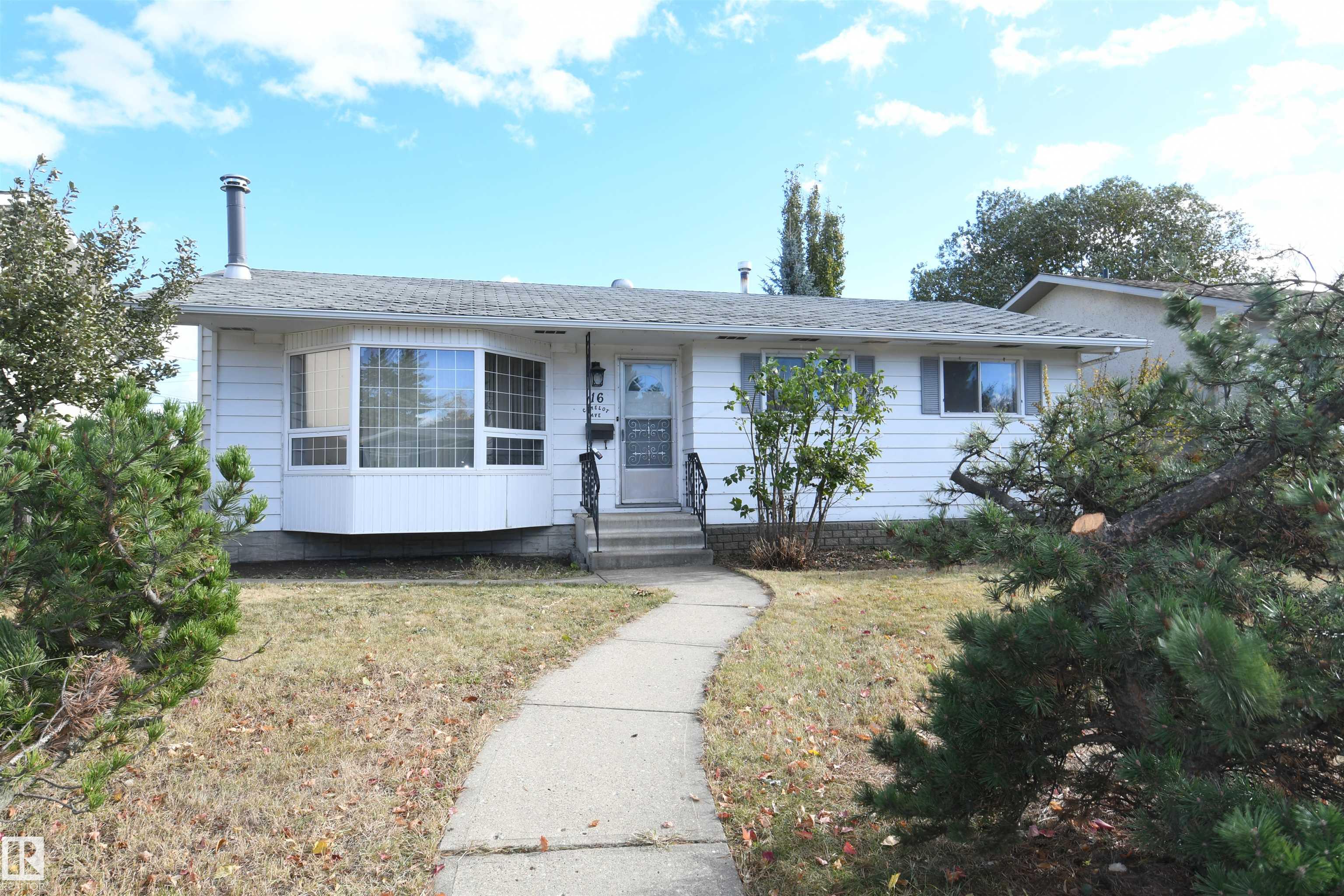 16 CAMELOT Avenue, E4462790, Alberta,