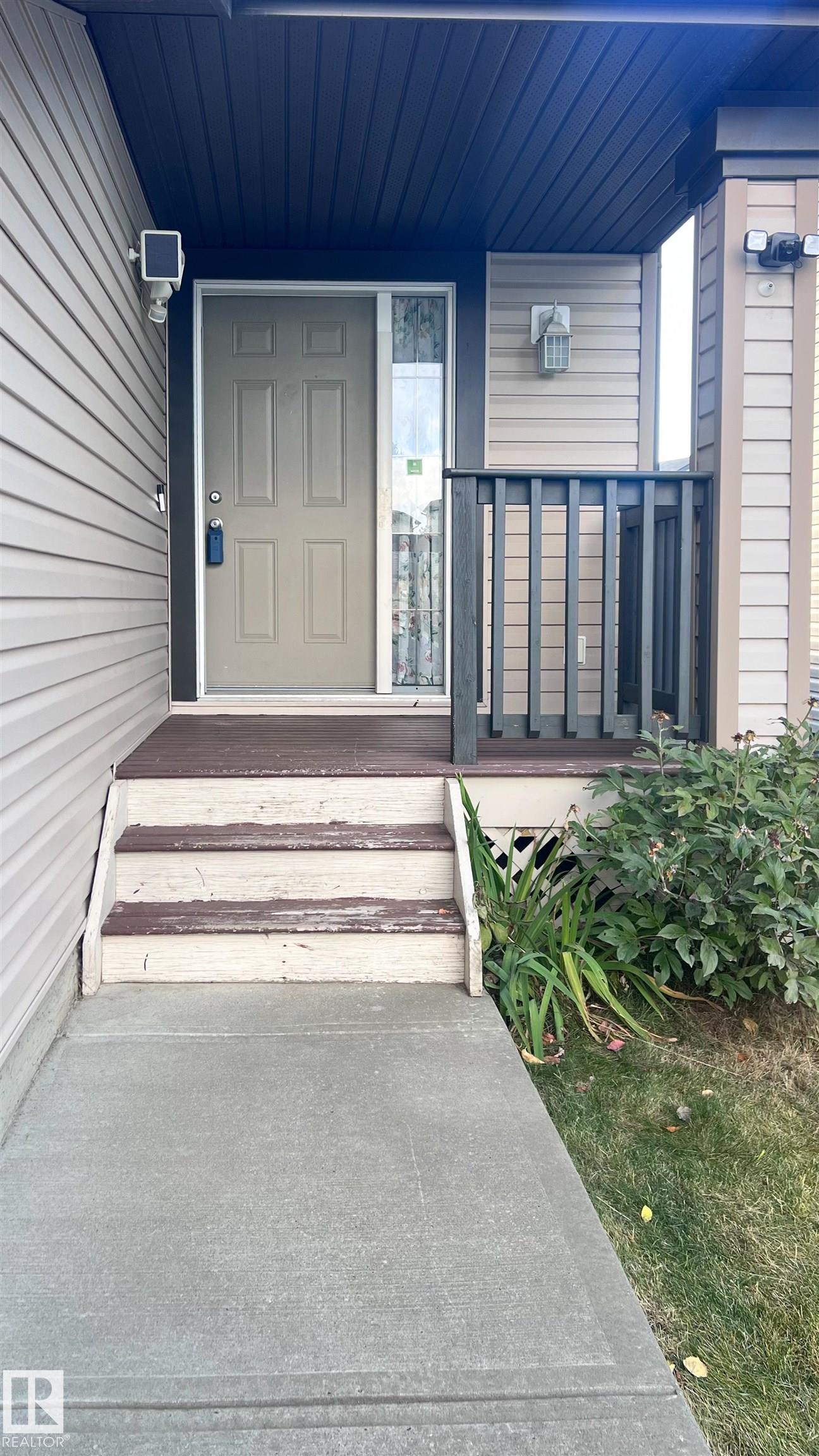 Third View of The Hamptons, Edmonton, Alberta, T6M 0K3