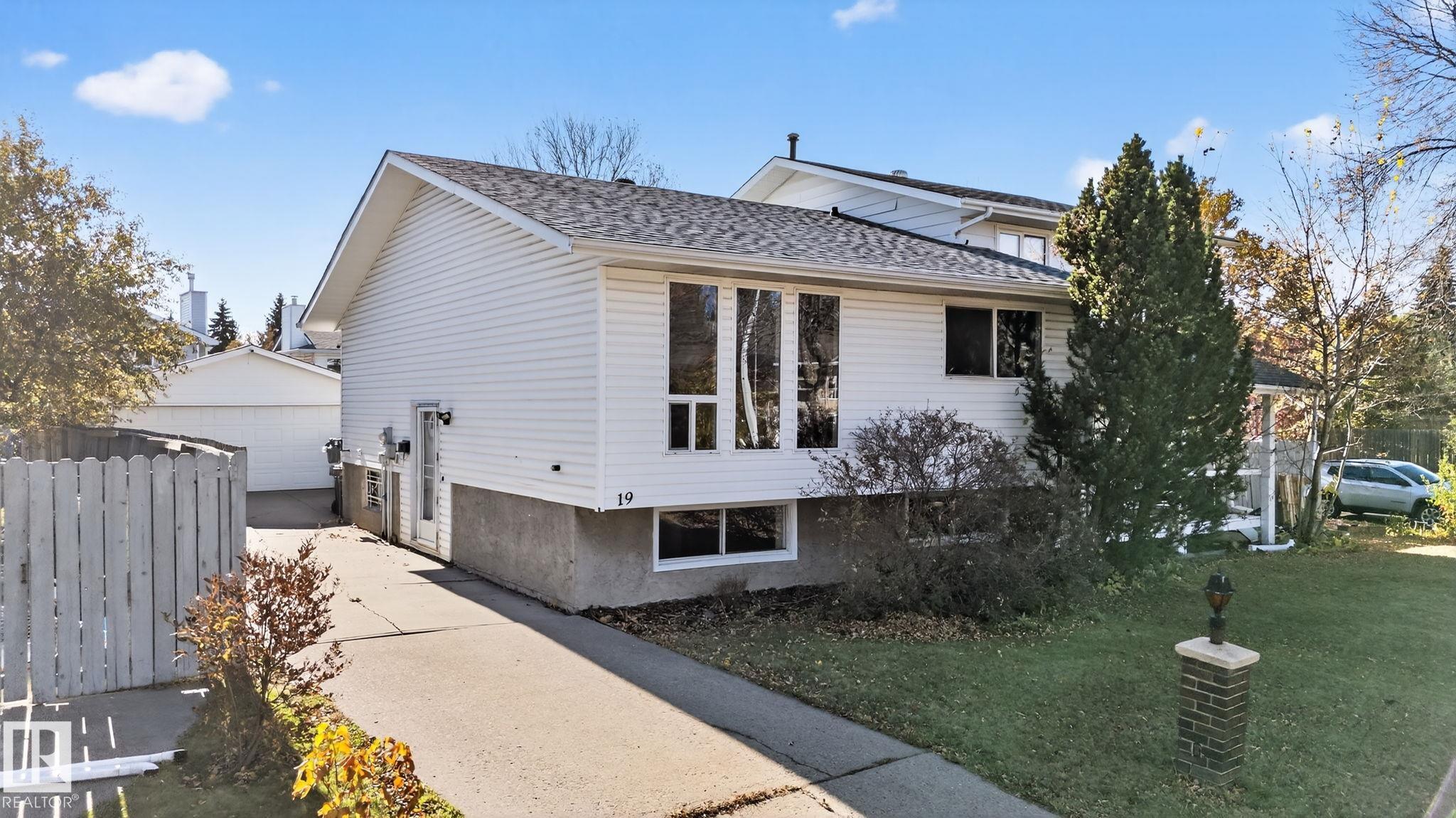 19 PRINCETON Crescent, E4462953, Alberta,