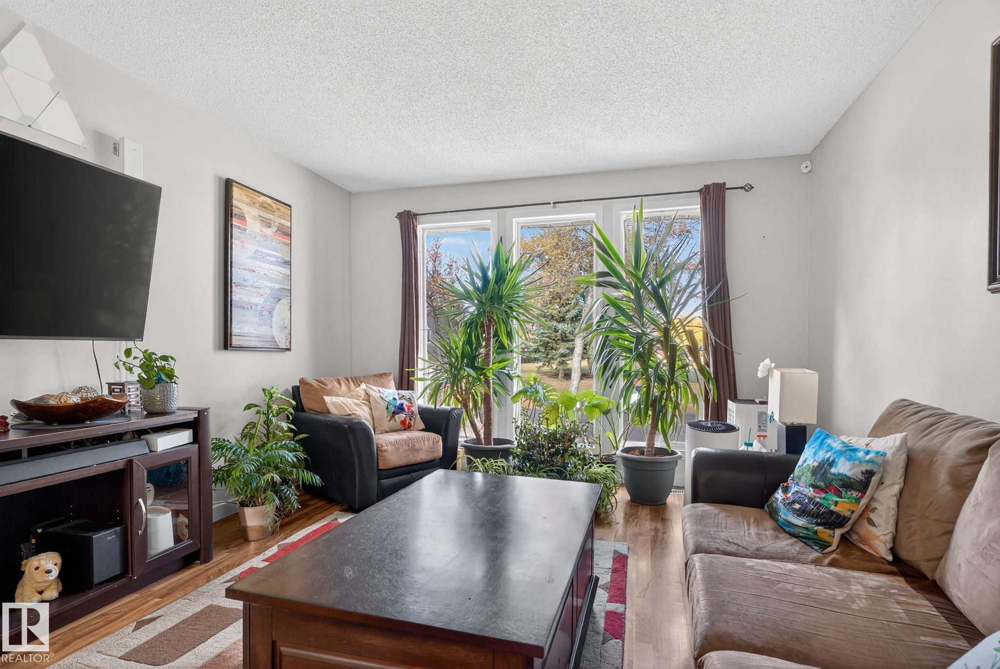 Fifth View of 19 PRINCETON Crescent, Pineview, St. Albert, Alberta, T8N 4V3