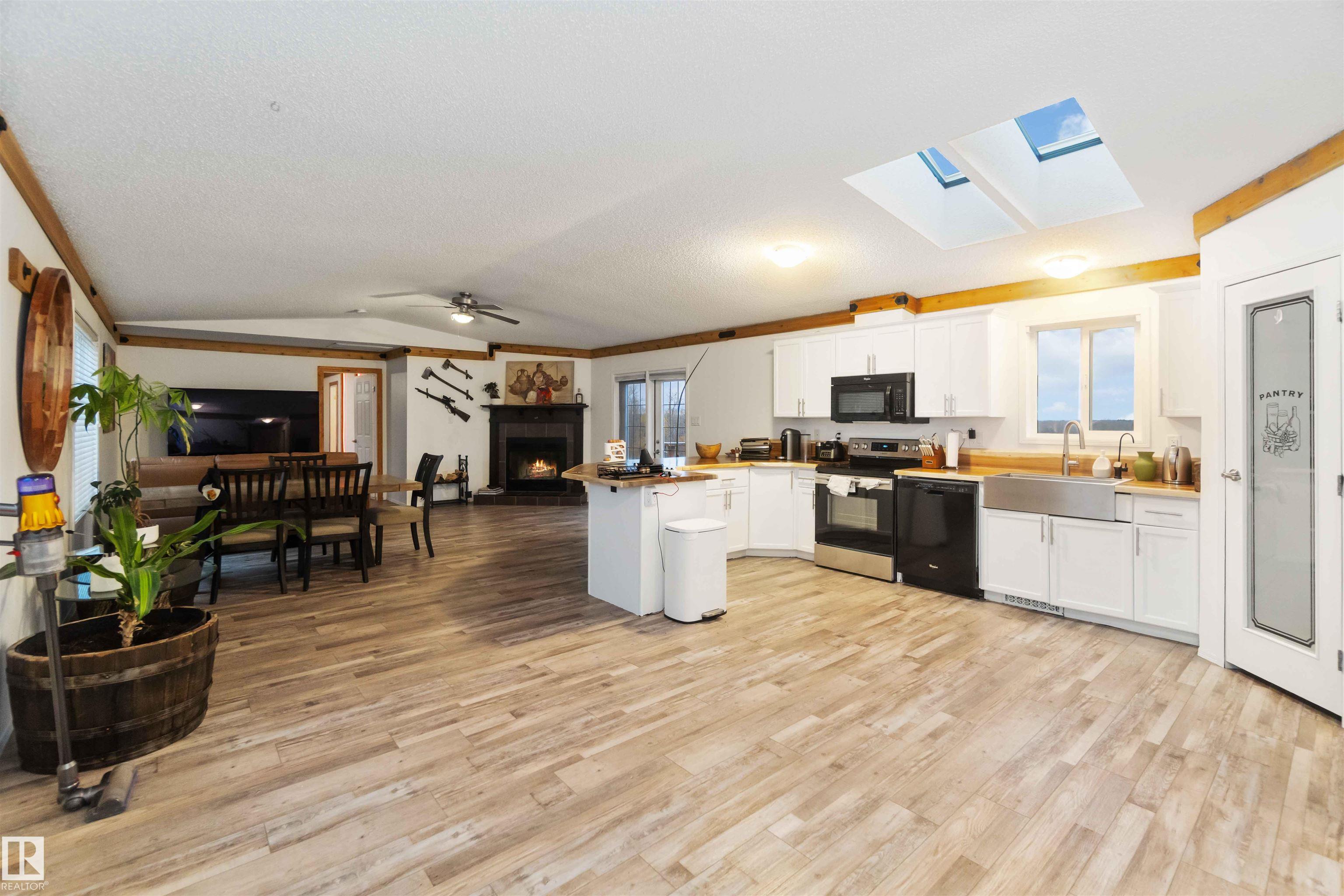 Fifth View of 53273 RGE ROAD 215, None, Rural Strathcona County, Alberta, T8E 2B4