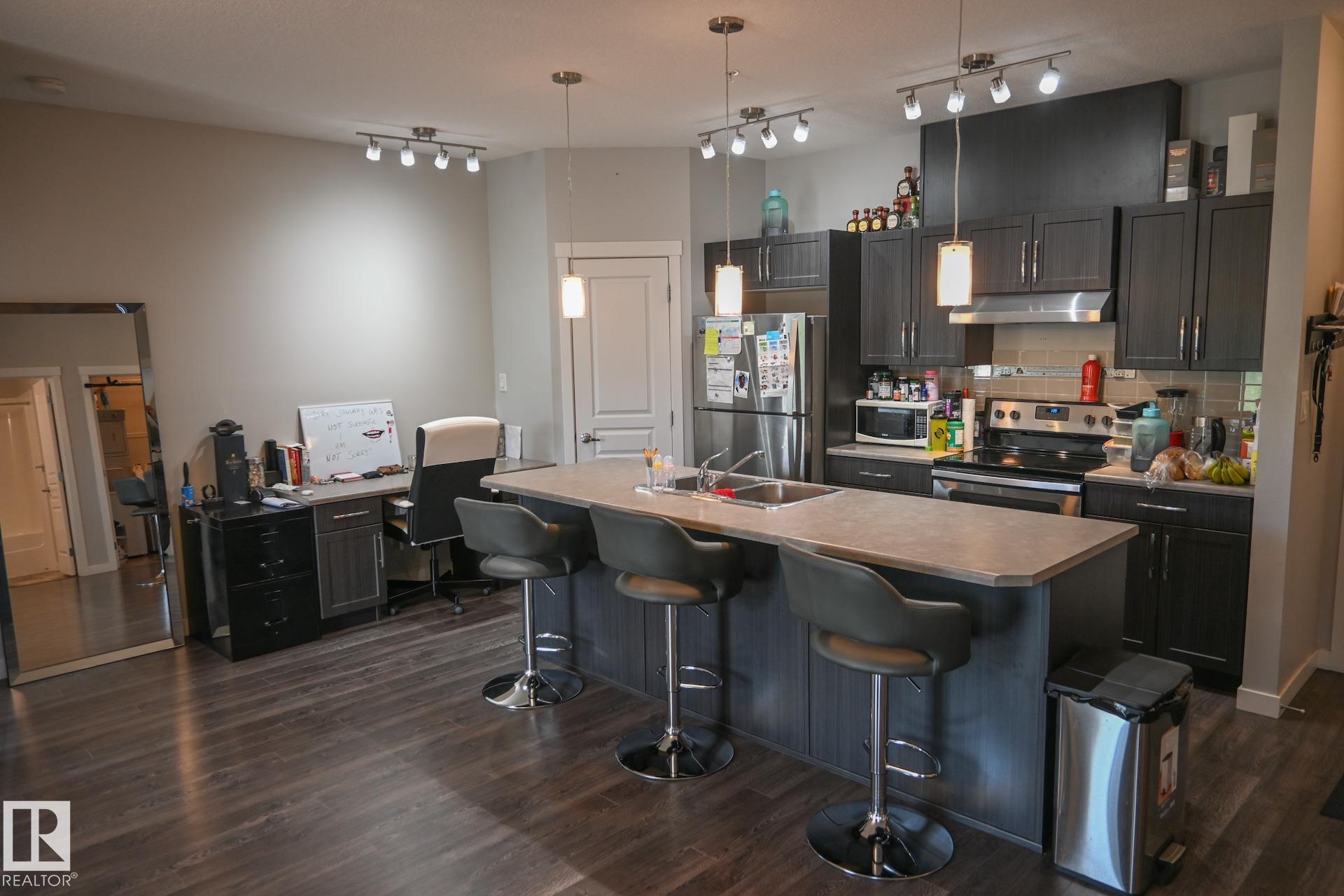 Third View of 201 812 WELSH Drive, Walker, Edmonton, Alberta, T6X 1Y7