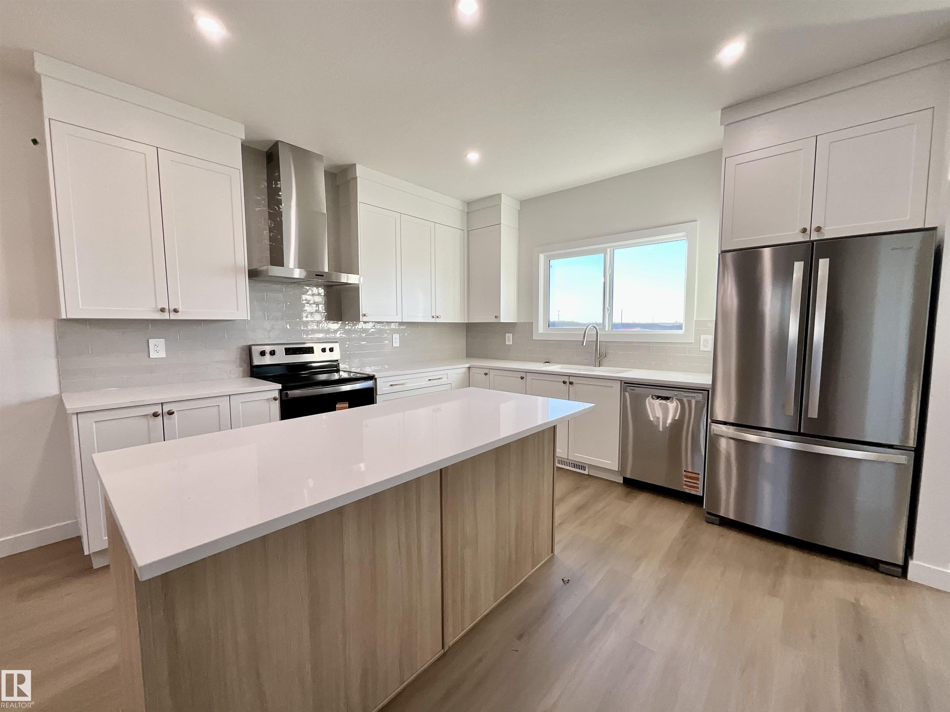 Second View of 61 SIENNA Boulevard, Sienna, Fort Saskatchewan, Alberta, T8L 0W3
