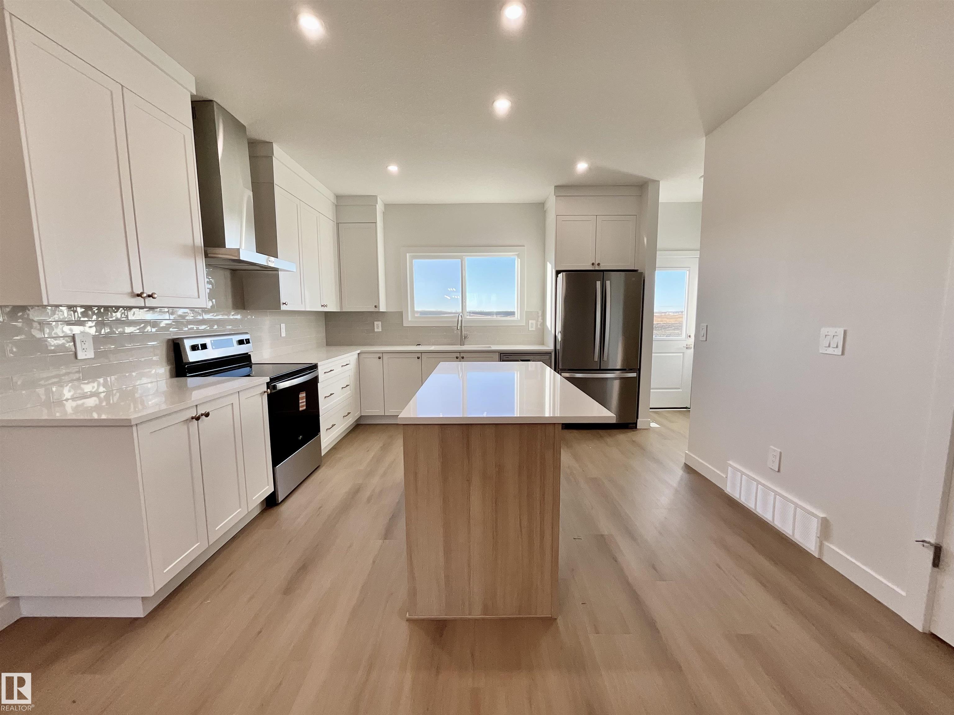 Third View of 61 SIENNA Boulevard, Sienna, Fort Saskatchewan, Alberta, T8L 0W3
