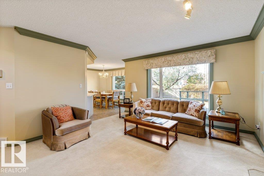Fifth View of 1120 118A Street, Twin Brooks, Edmonton, Alberta, T6J 7C4