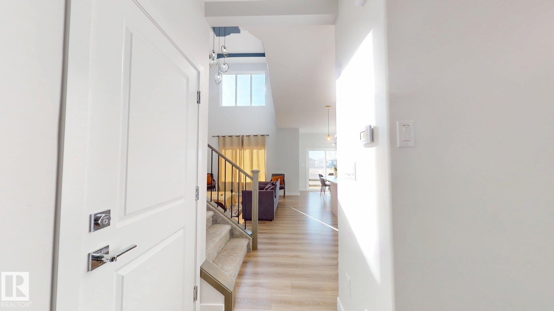 Fifth View of 3027 200 Street, The Uplands, Edmonton, Alberta, T6M 1N7