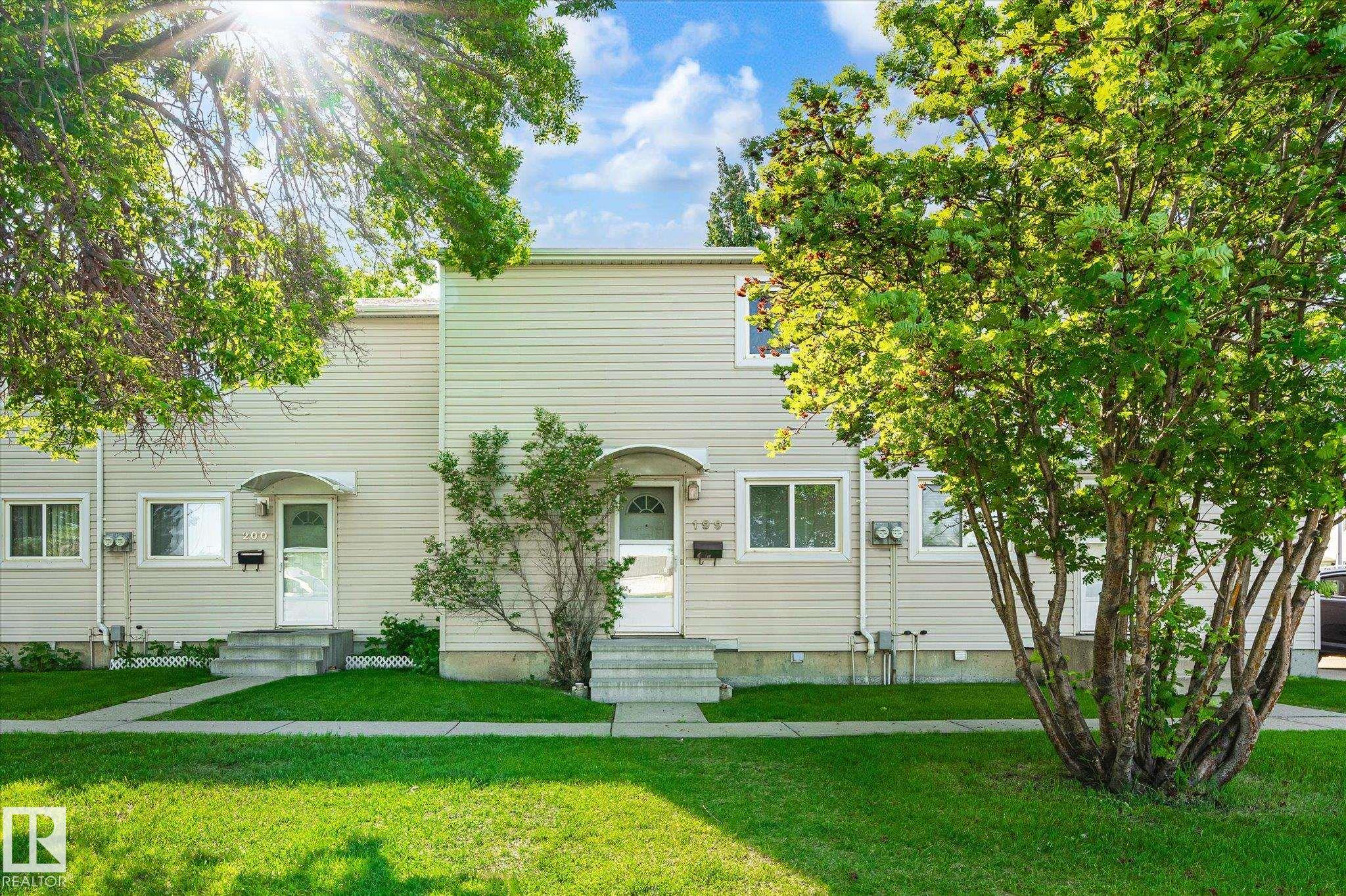 Second View of 199 CENTENNIAL Crest, Britannia Youngstown, Edmonton, Alberta, T5P 4H5