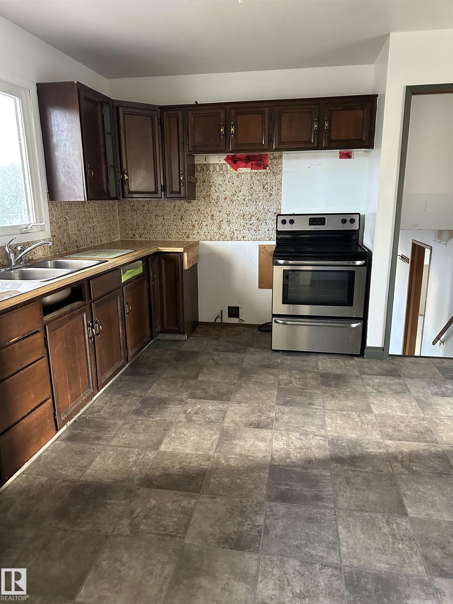 Fourth View of 4513 42 Street, Bonnyville, Bonnyville Town, Alberta, T9N 1J1