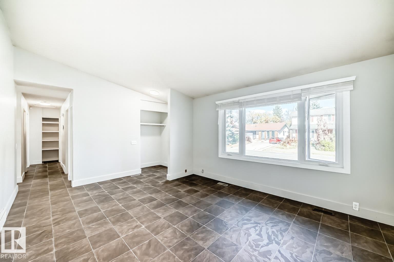 Fourth View of 18215 80A Avenue, Aldergrove, Edmonton, Alberta, T5T 0V4