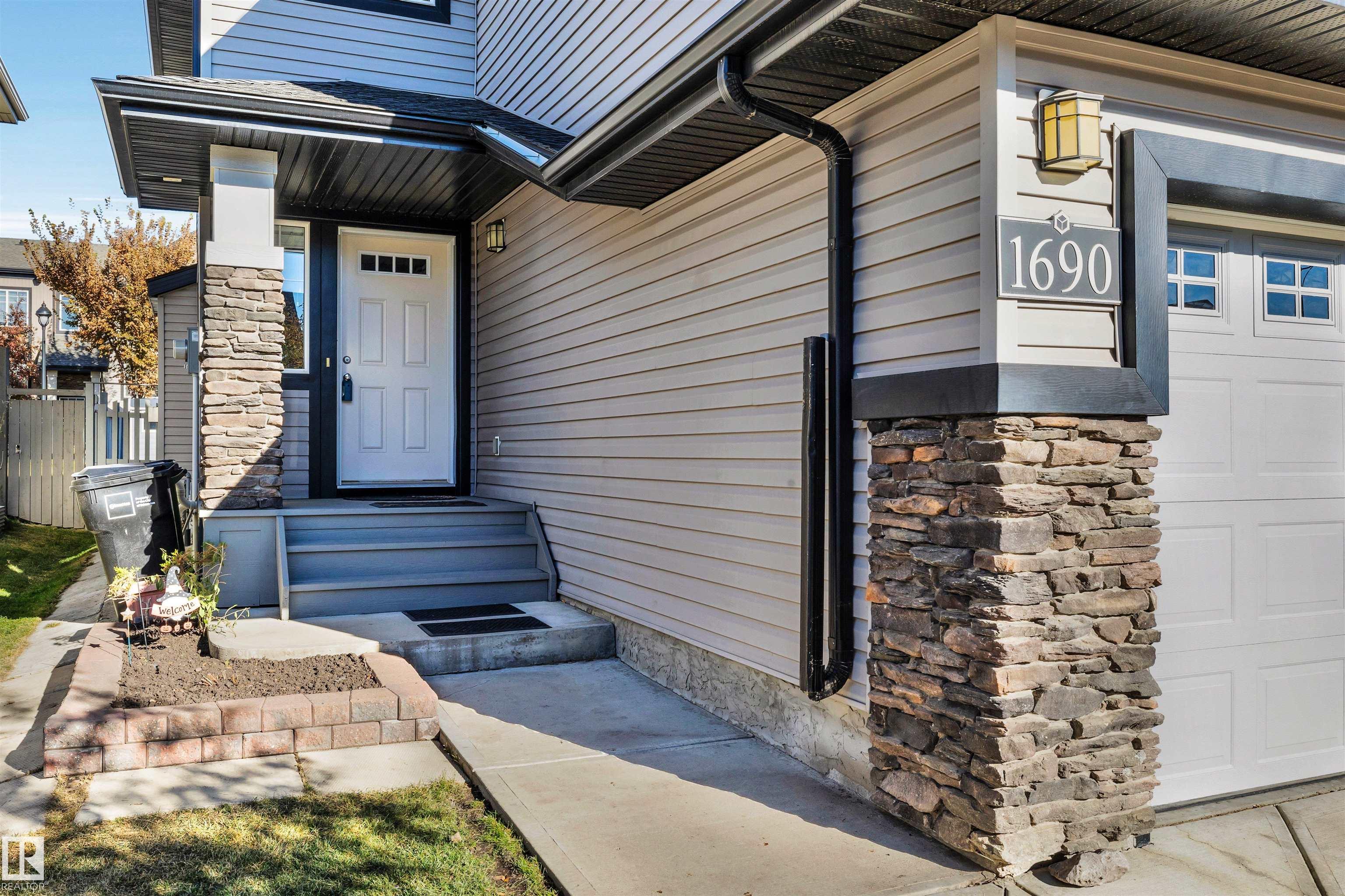 Fourth View of 1690 CUNNINGHAM Way, Callaghan, Edmonton, Alberta, T6W 0W5