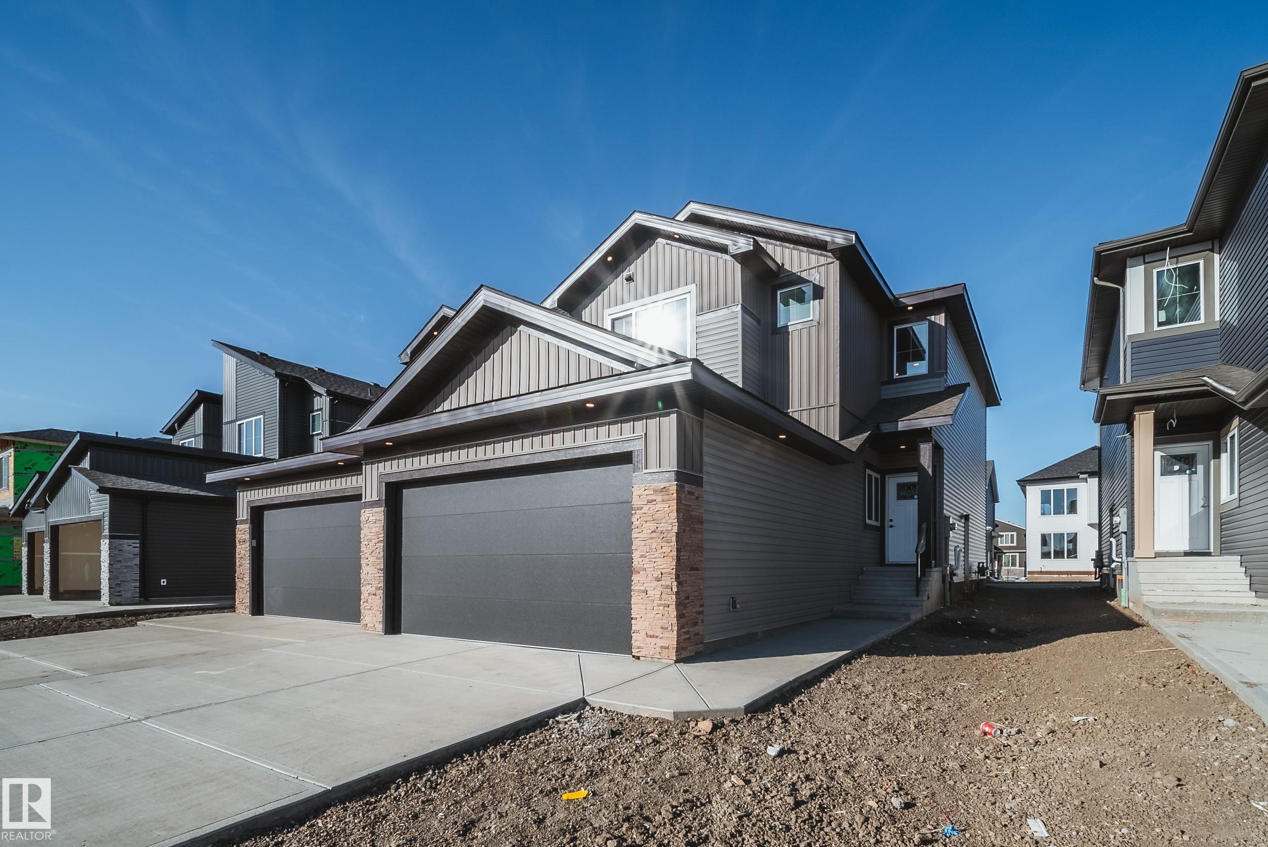 Second View of 18 Blackbird Bend, South Fort, Fort Saskatchewan, Alberta, T8L 0G6