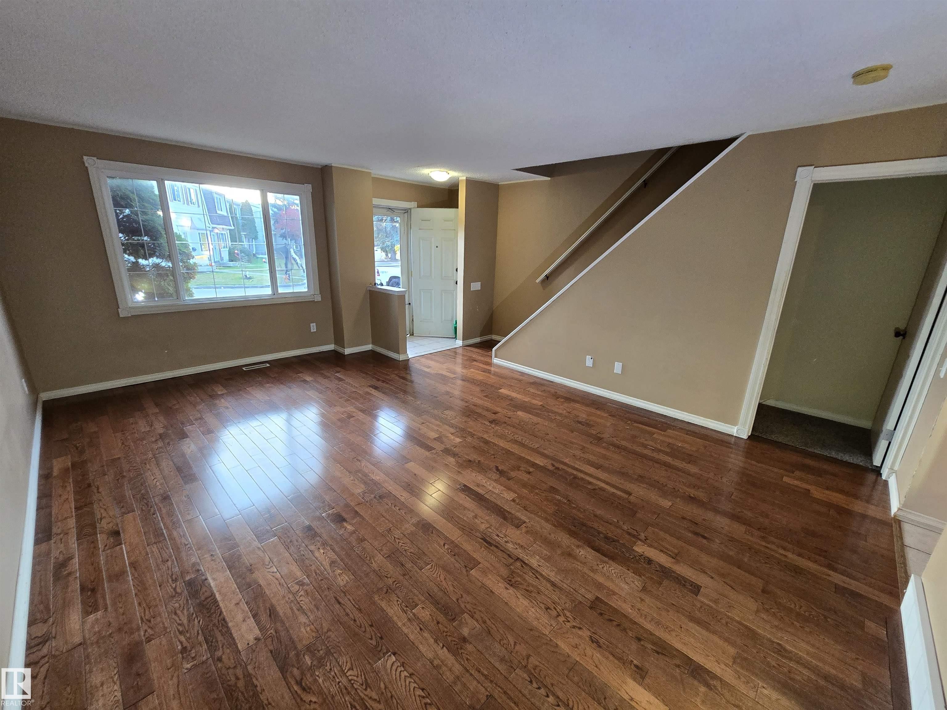 Fifth View of 8019 178 Street, Thorncliffe (Edmonton), Edmonton, Alberta, T5T 1L3