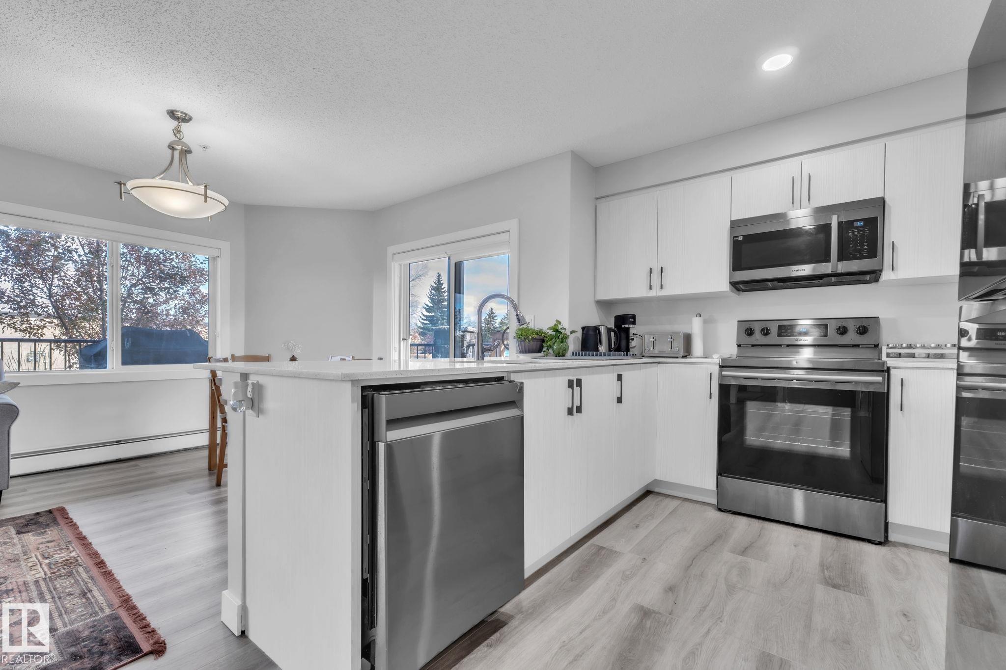 Fourth View of 105 11511 27 Avenue, Blue Quill, Edmonton, Alberta, T6J 7J8