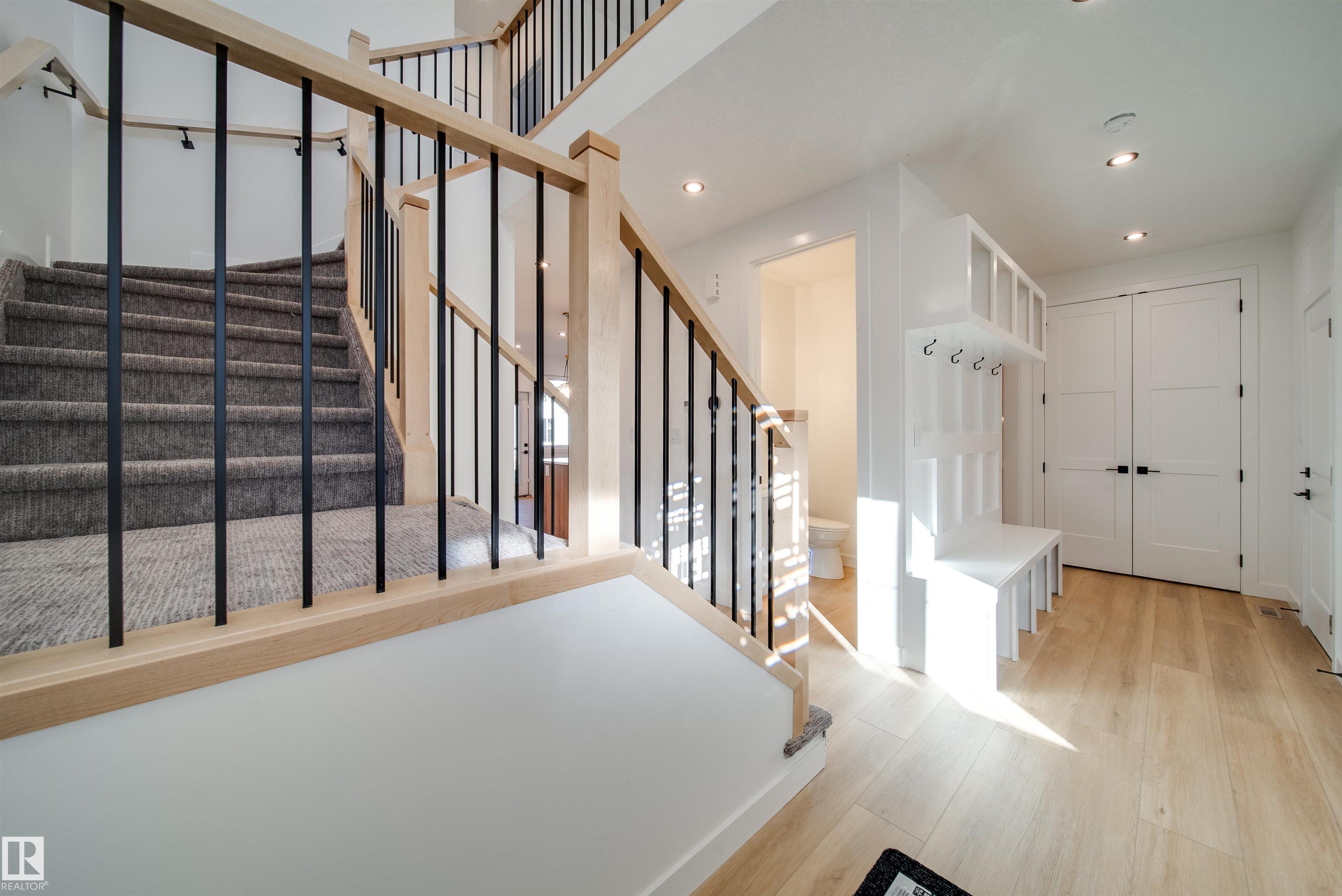 Third View of 20 Blackbird Bend, South Fort, Fort Saskatchewan, Alberta, T8L 0G6