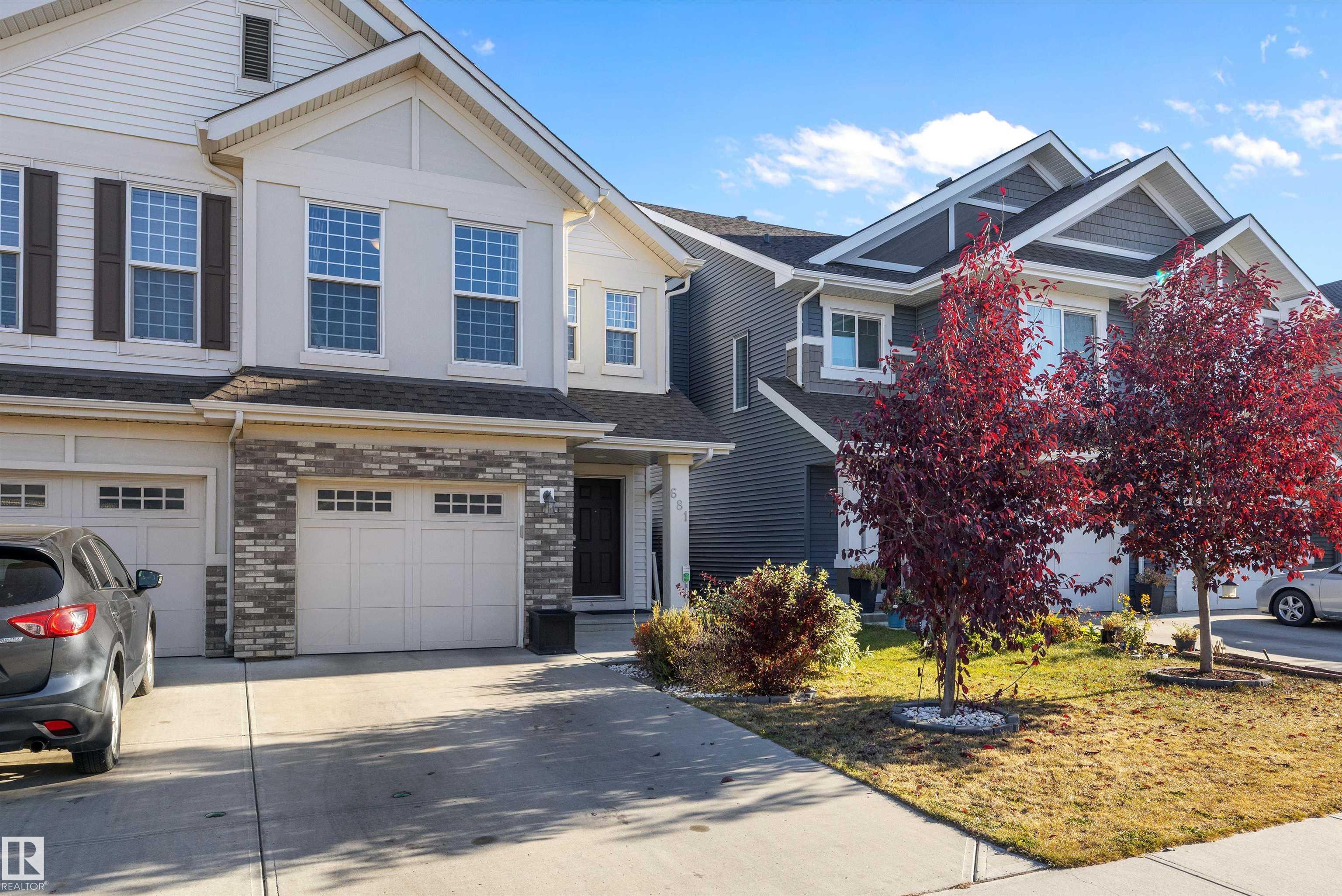 681 EAGLESON Crescent, E4463214, Alberta,