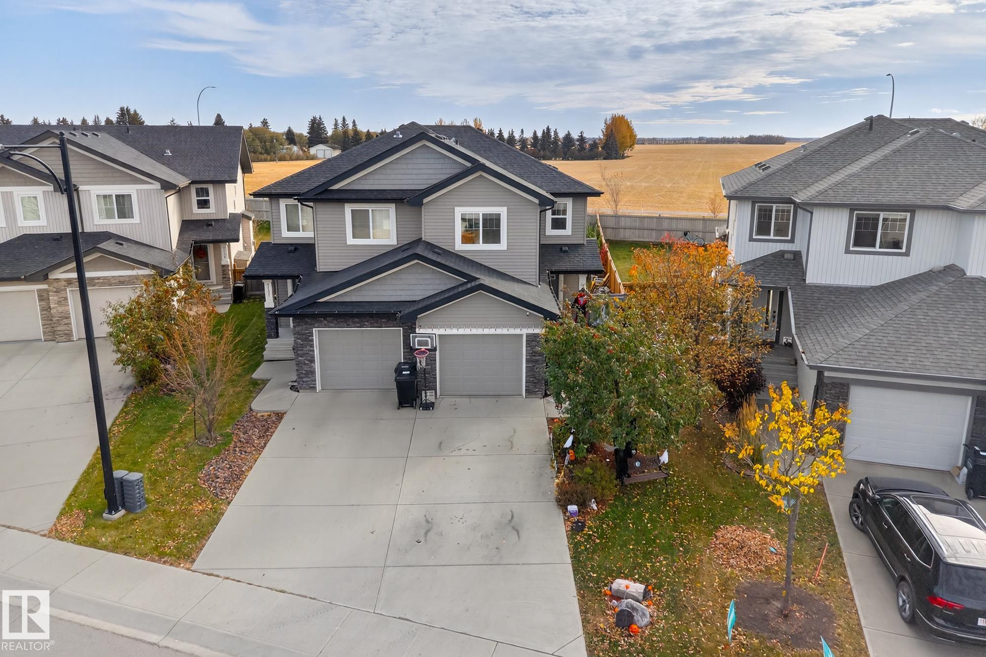 7139 CARDINAL Way, E4463237, Alberta,