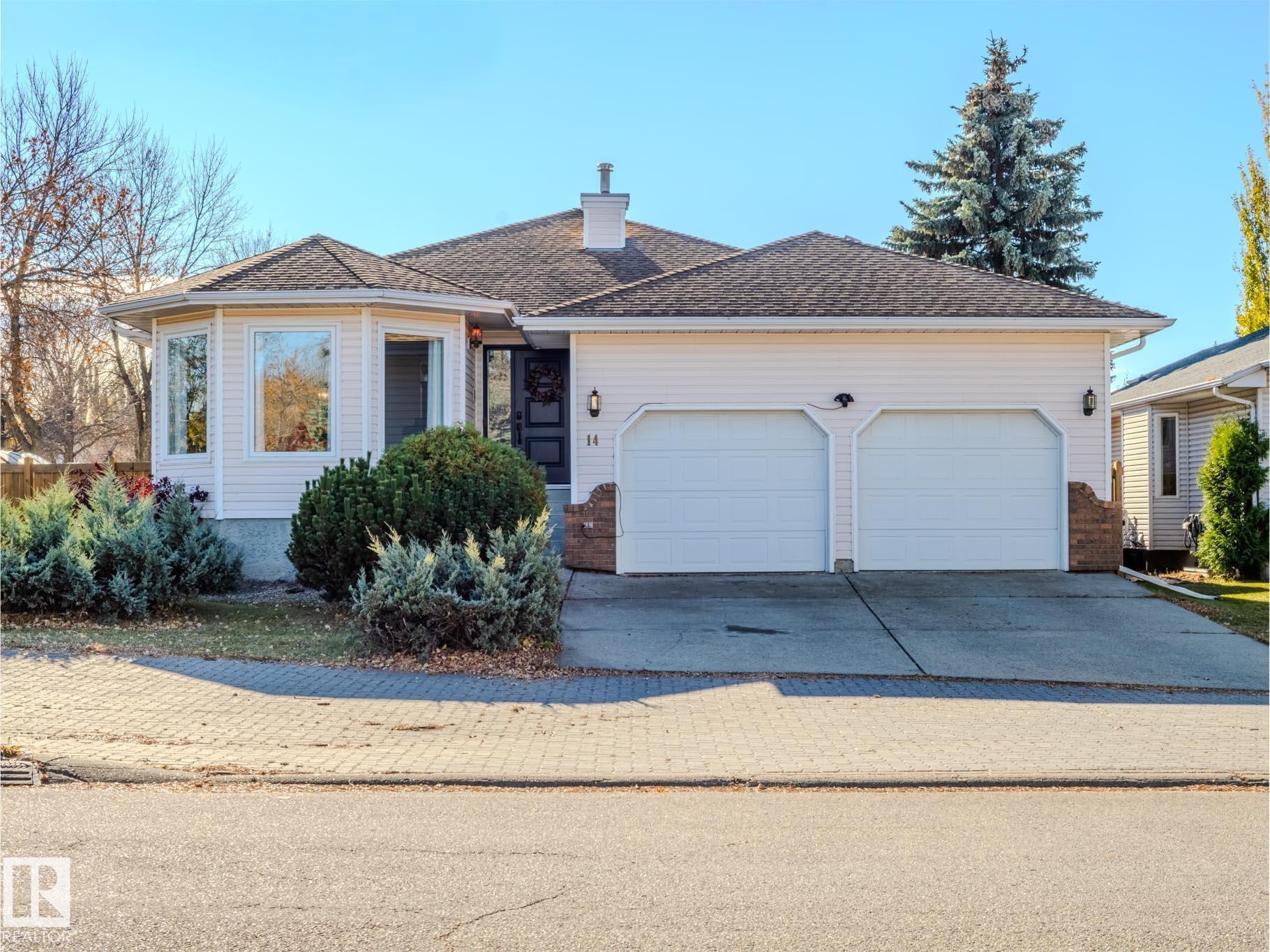 14 HERITAGE Boulevard, E4463270, Alberta,