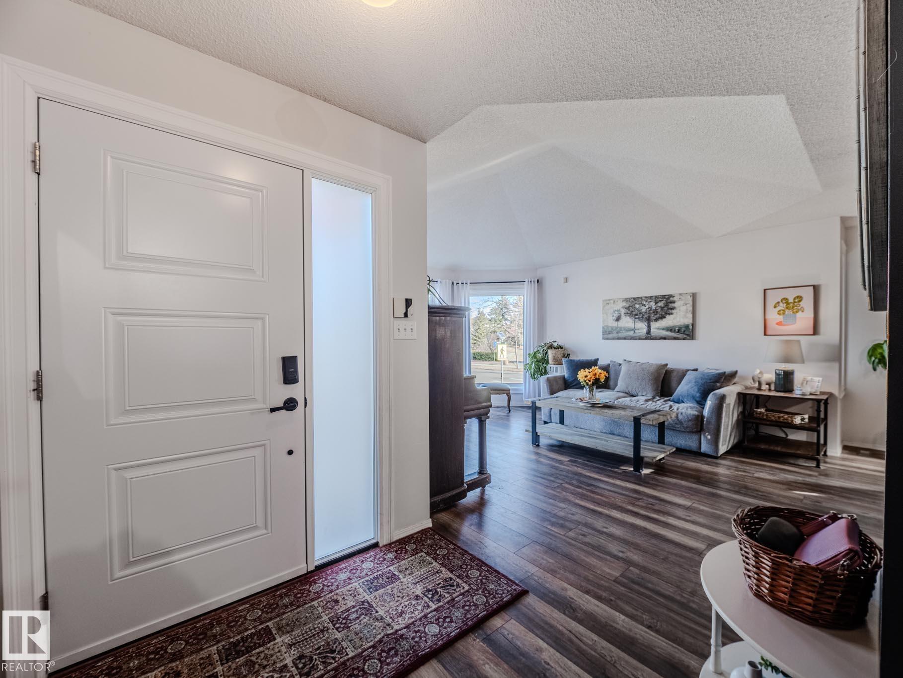 Third View of 14 HERITAGE Boulevard, Heritage Lakes, St. Albert, Alberta, T8N 5P8