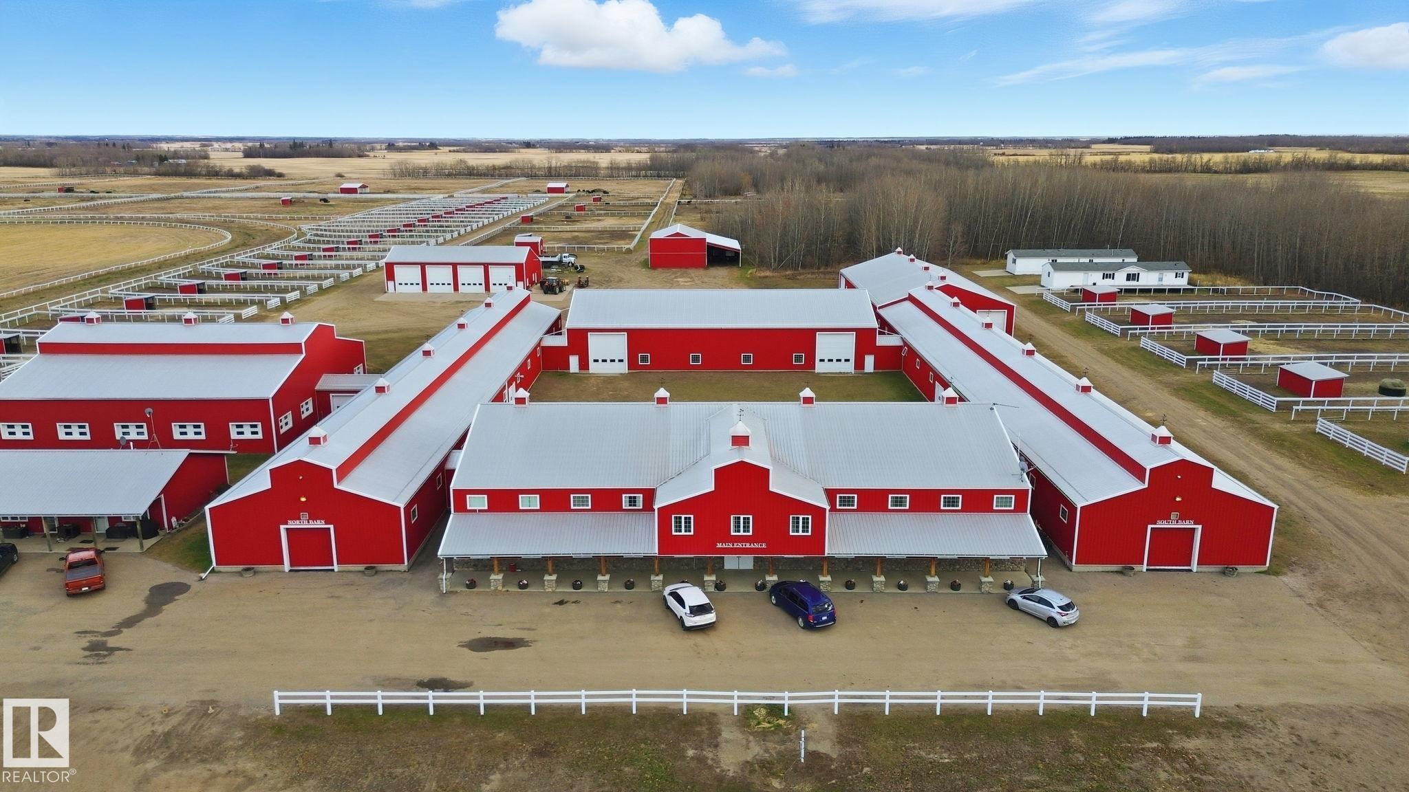 58117 RR 211, E4463311, Alberta,