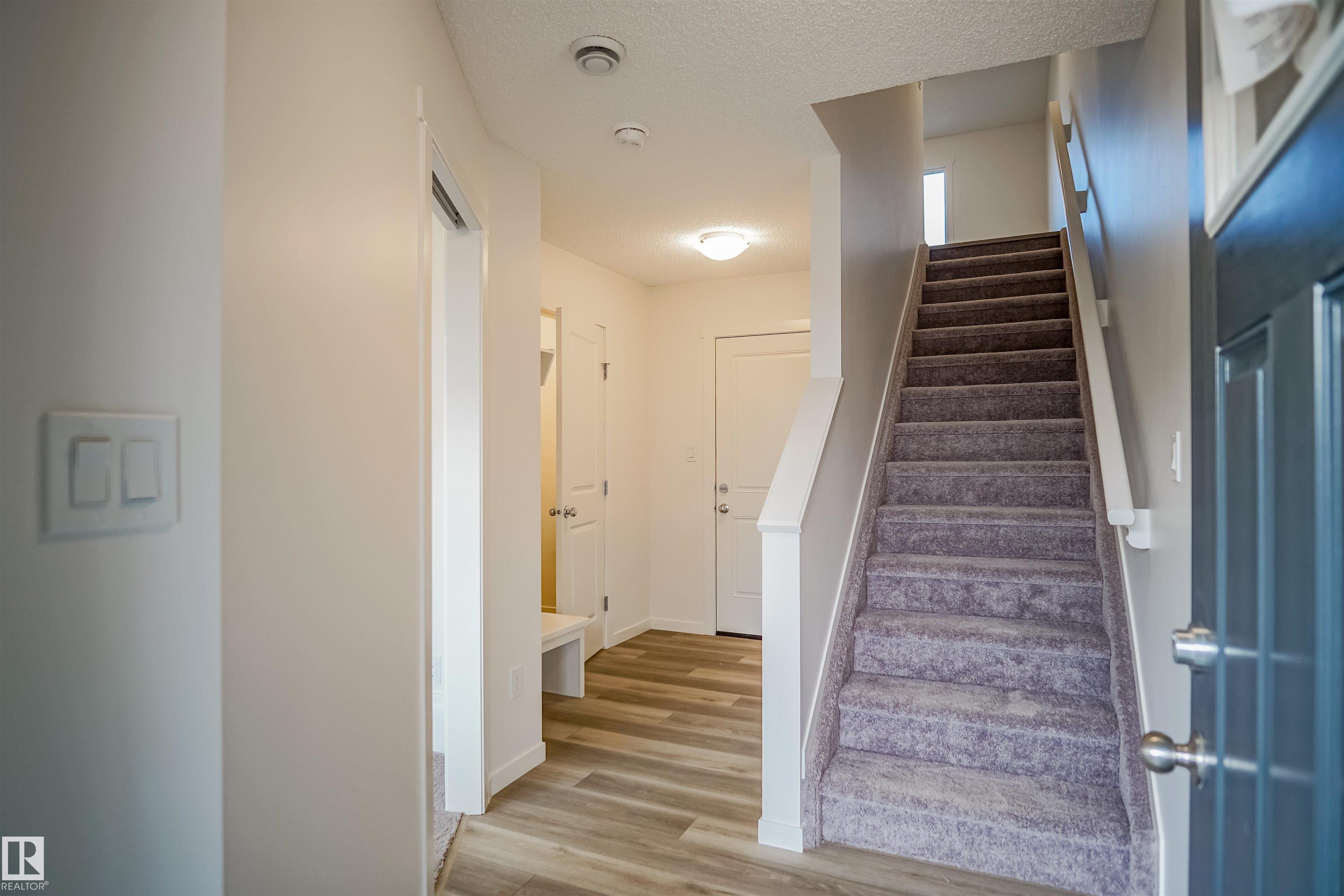 Second View of 523 ASTER Drive, Aster, Edmonton, Alberta, T6T 2N8
