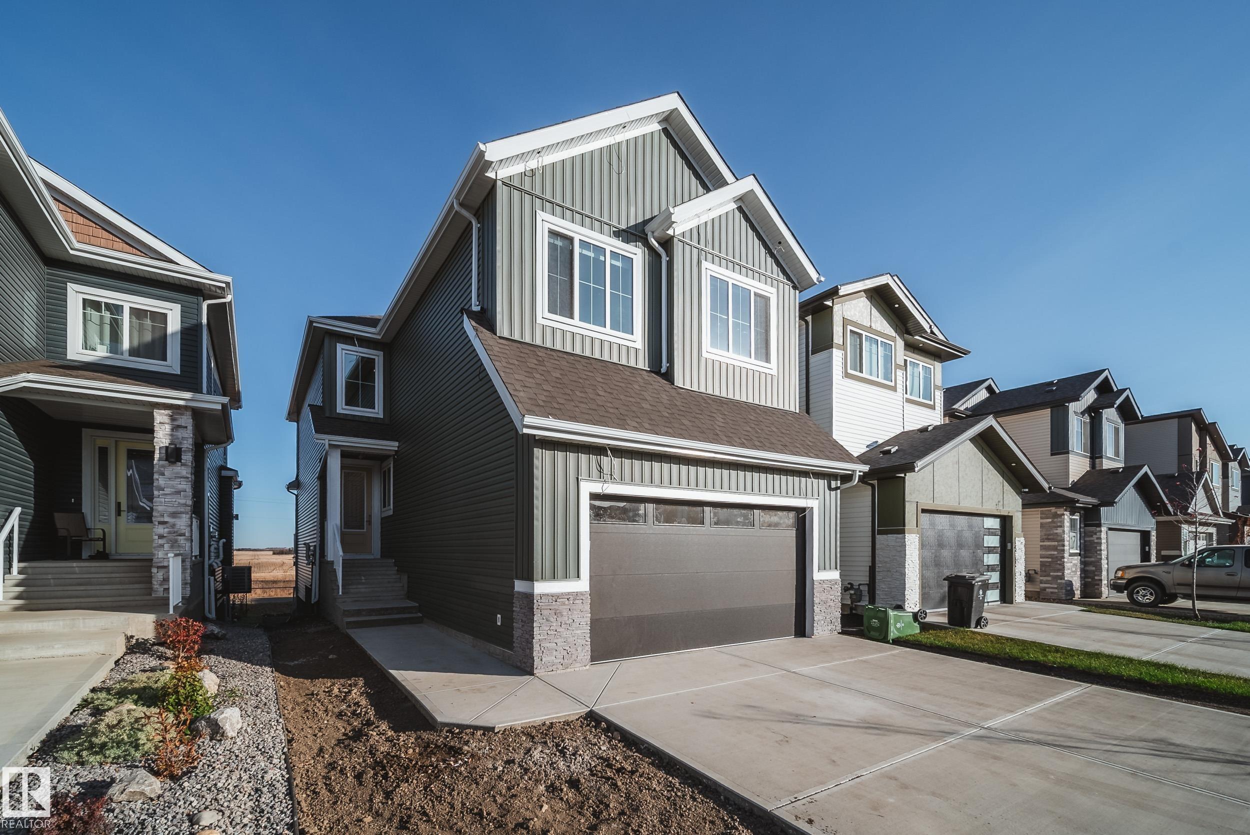 Second View of 125 STARLING Way, South Fort, Fort Saskatchewan, Alberta, T8L 1R5