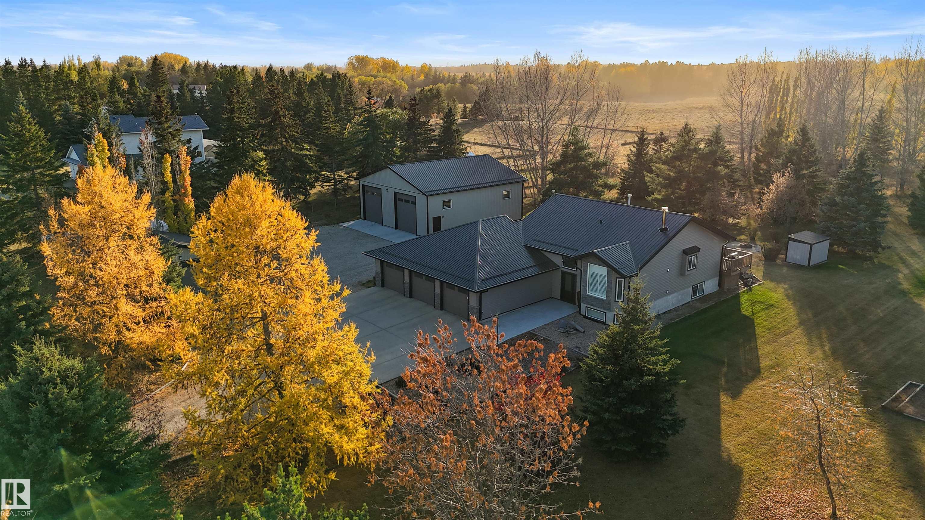 Fifth View of 4 27005 TWP ROAD 511, Chelsea Estates, Rural Parkland County, Alberta, T7Z 1R1