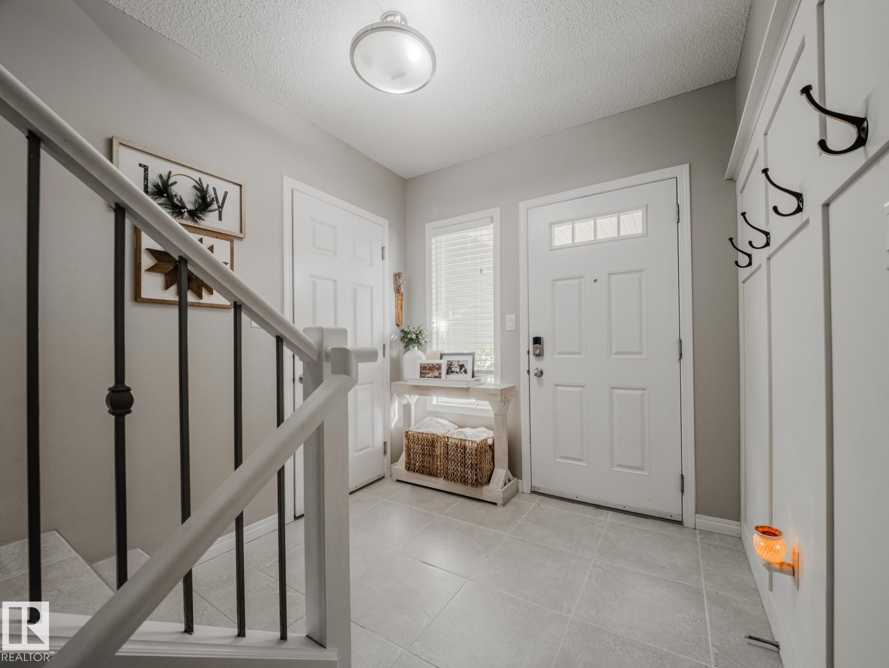 Third View of 1692 CHAPMAN Way, Chappelle Area, Edmonton, Alberta, T6W 0Y6