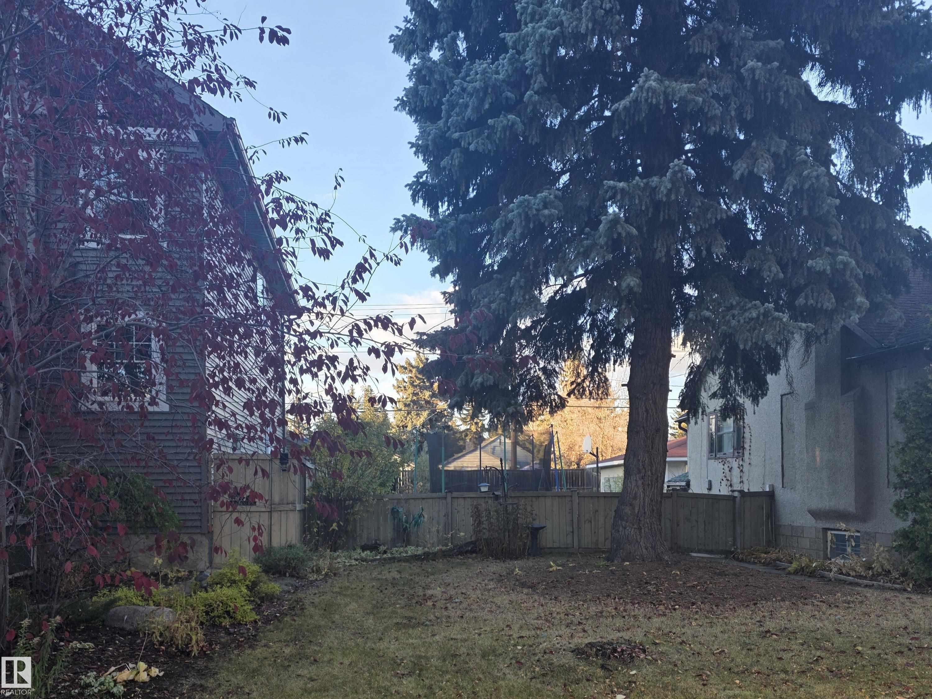 Third View of 7508 111 ave NW, Virginia Park, Edmonton, Alberta, T5B 0B7