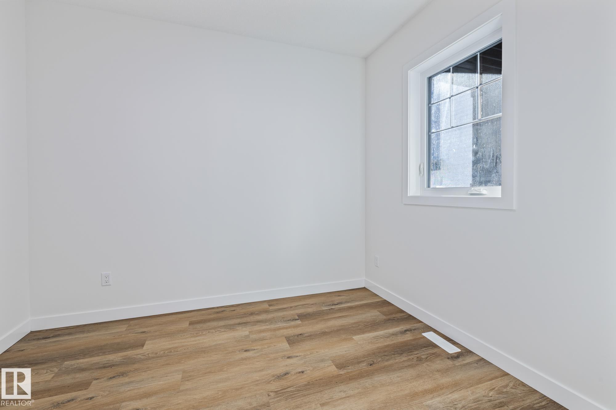 Third View of 211 SAVOY Crescent, Summerwood, Sherwood Park, Alberta, T8H 3A8