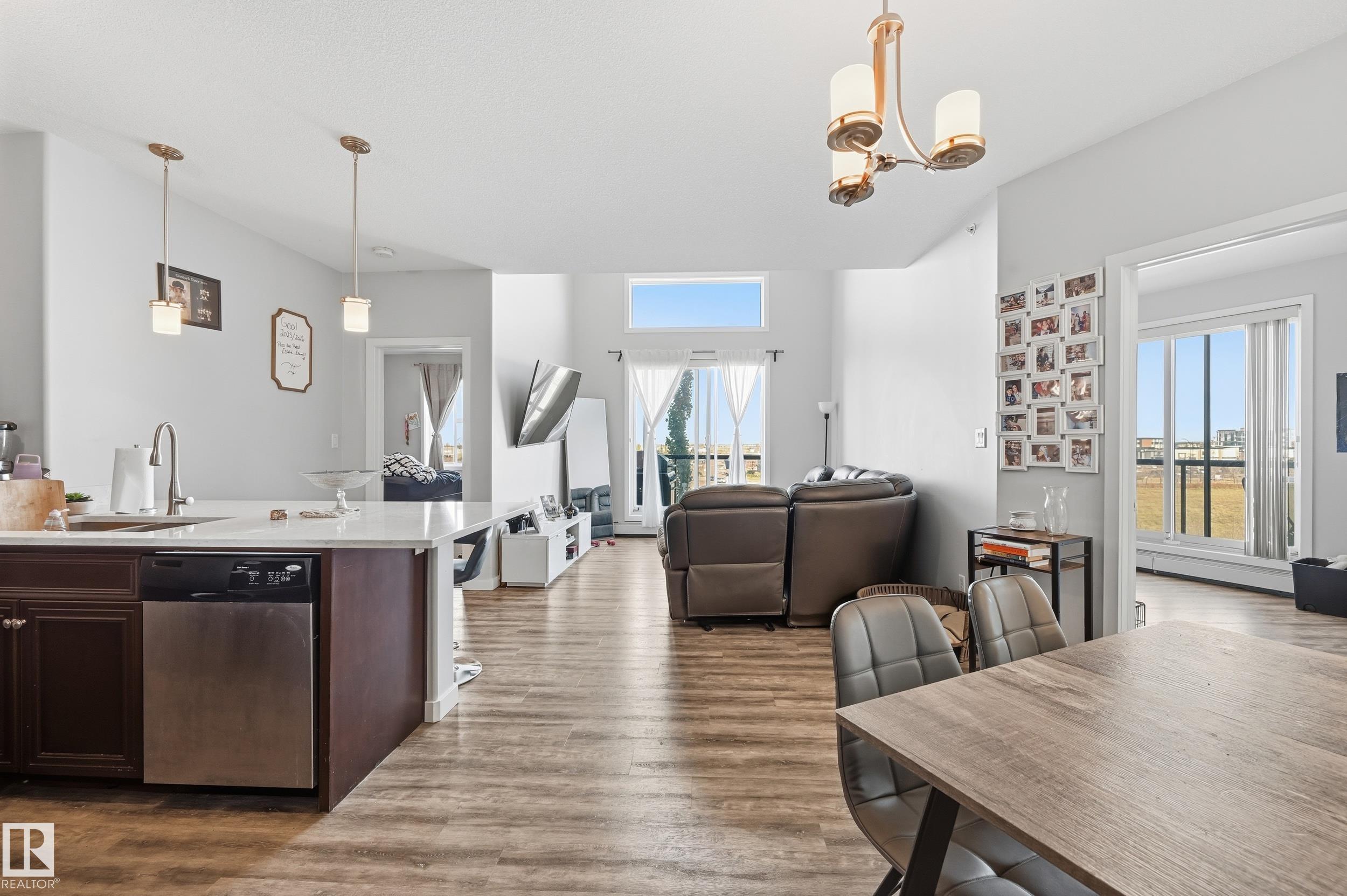 411 304 AMBLESIDE LINK Link, E4463445, Alberta,