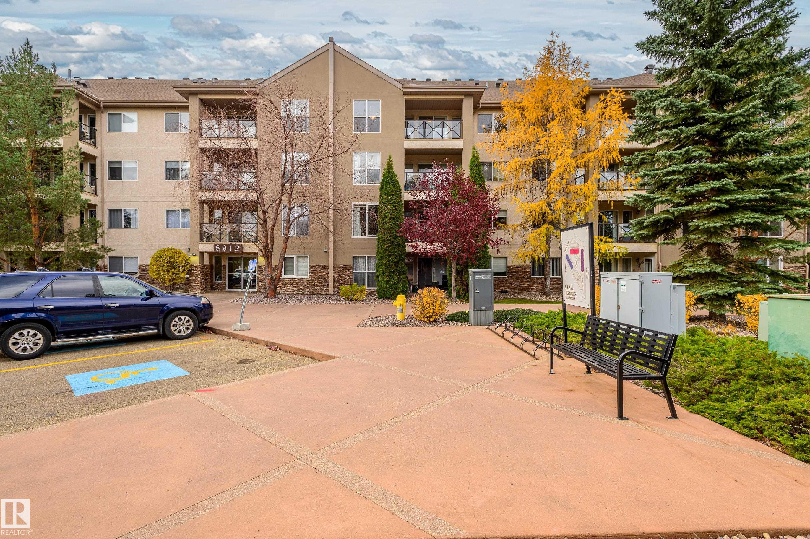 Second View of 401 8912 156 Street, Meadowlark Park (Edmonton), Edmonton, Alberta, T5R 5Z2