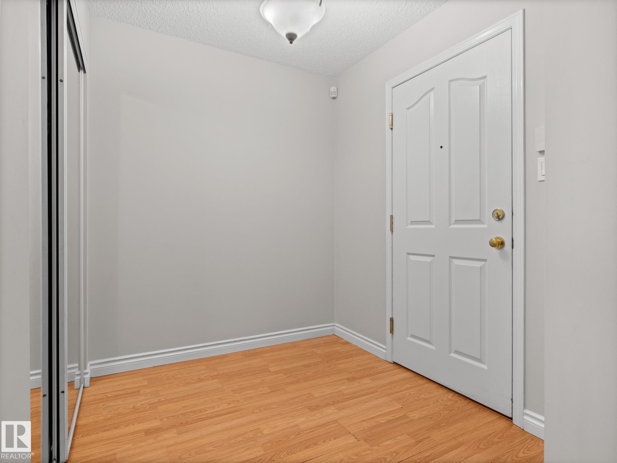 Fourth View of 126 10511 42 Avenue, Rideau Park (Edmonton), Edmonton, Alberta, T5J 7G8
