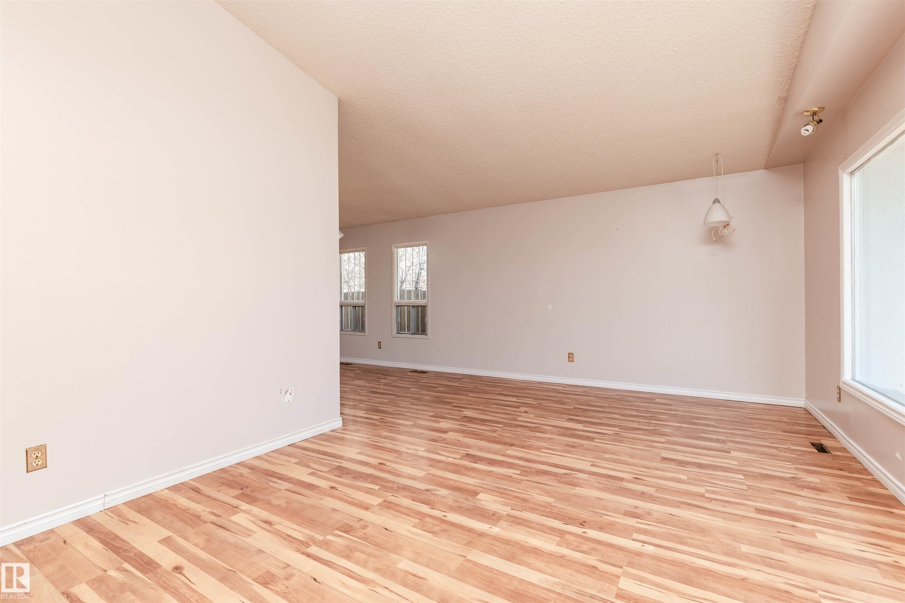 Fourth View of 11938 43 Street, Beacon Heights, Edmonton, Alberta, T5W 2P6