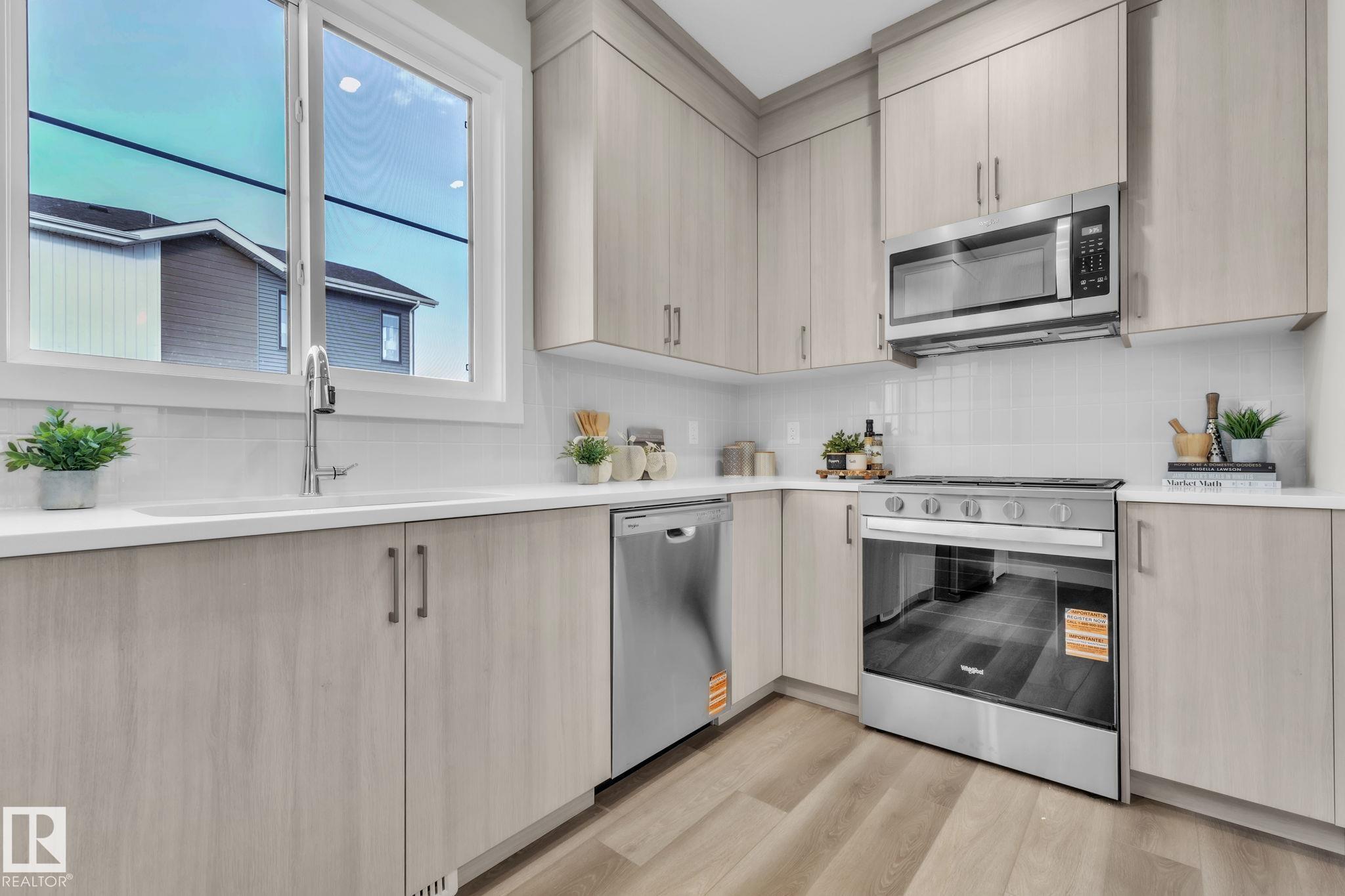 Fifth View of 2 6905 25 Avenue SW, The Orchards At Ellerslie, Edmonton, Alberta, T6X 3B7