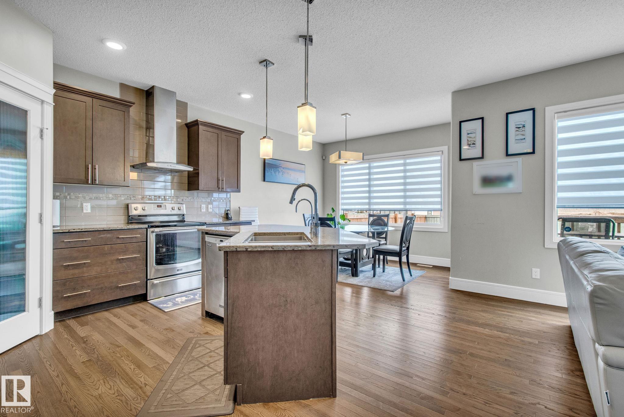 16404 12 Avenue, E4463604, Alberta,