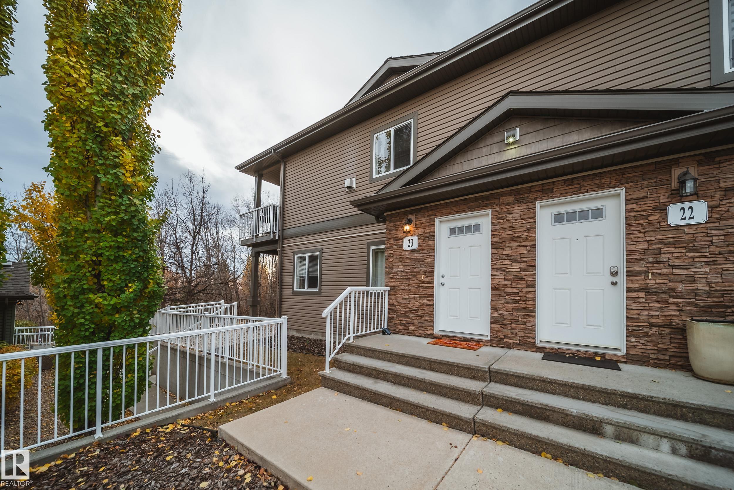 23 30 OAK VISTA Drive, E4463724, Alberta,