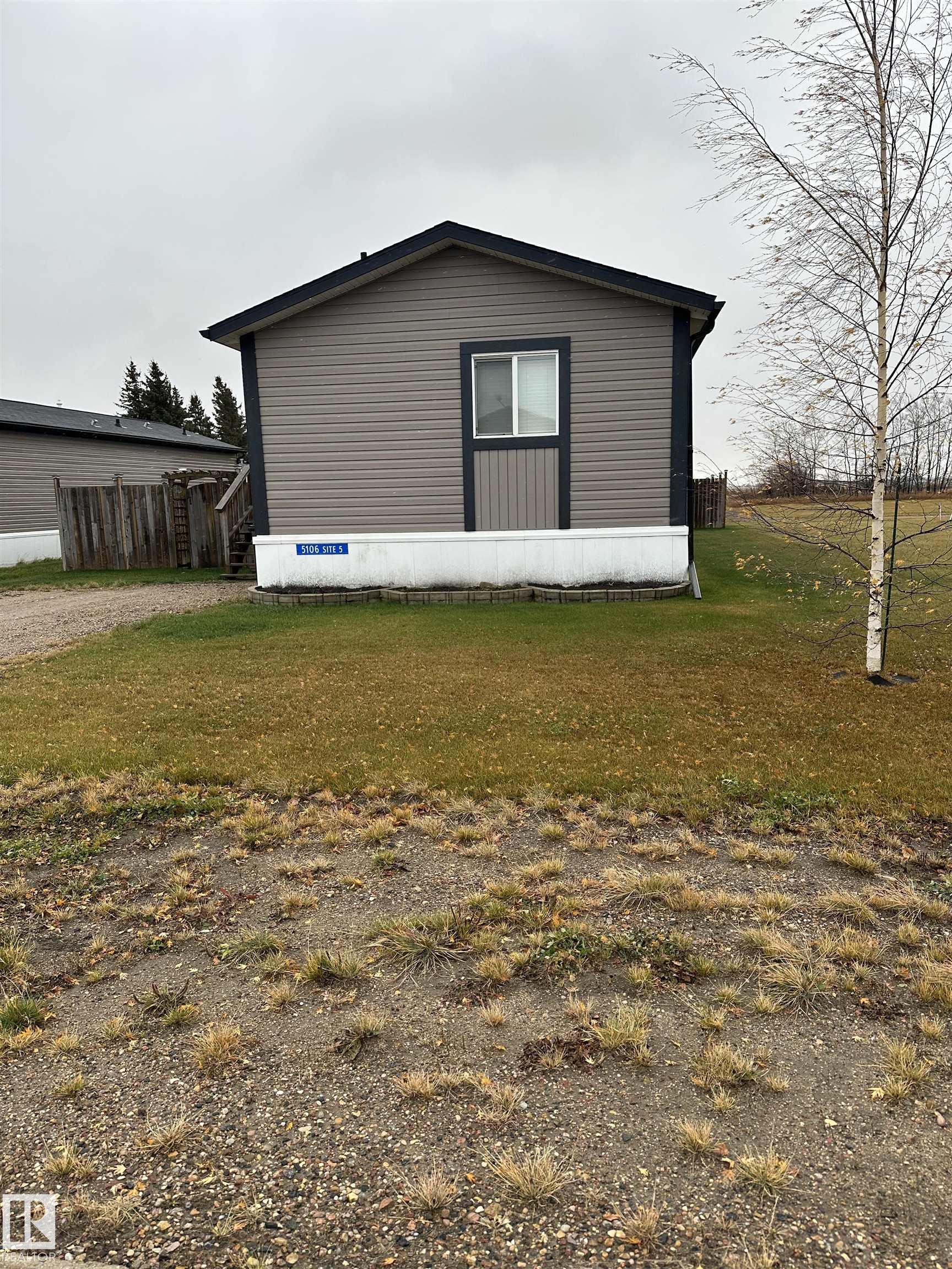 5 5106 51 ave, E4463784, Alberta,