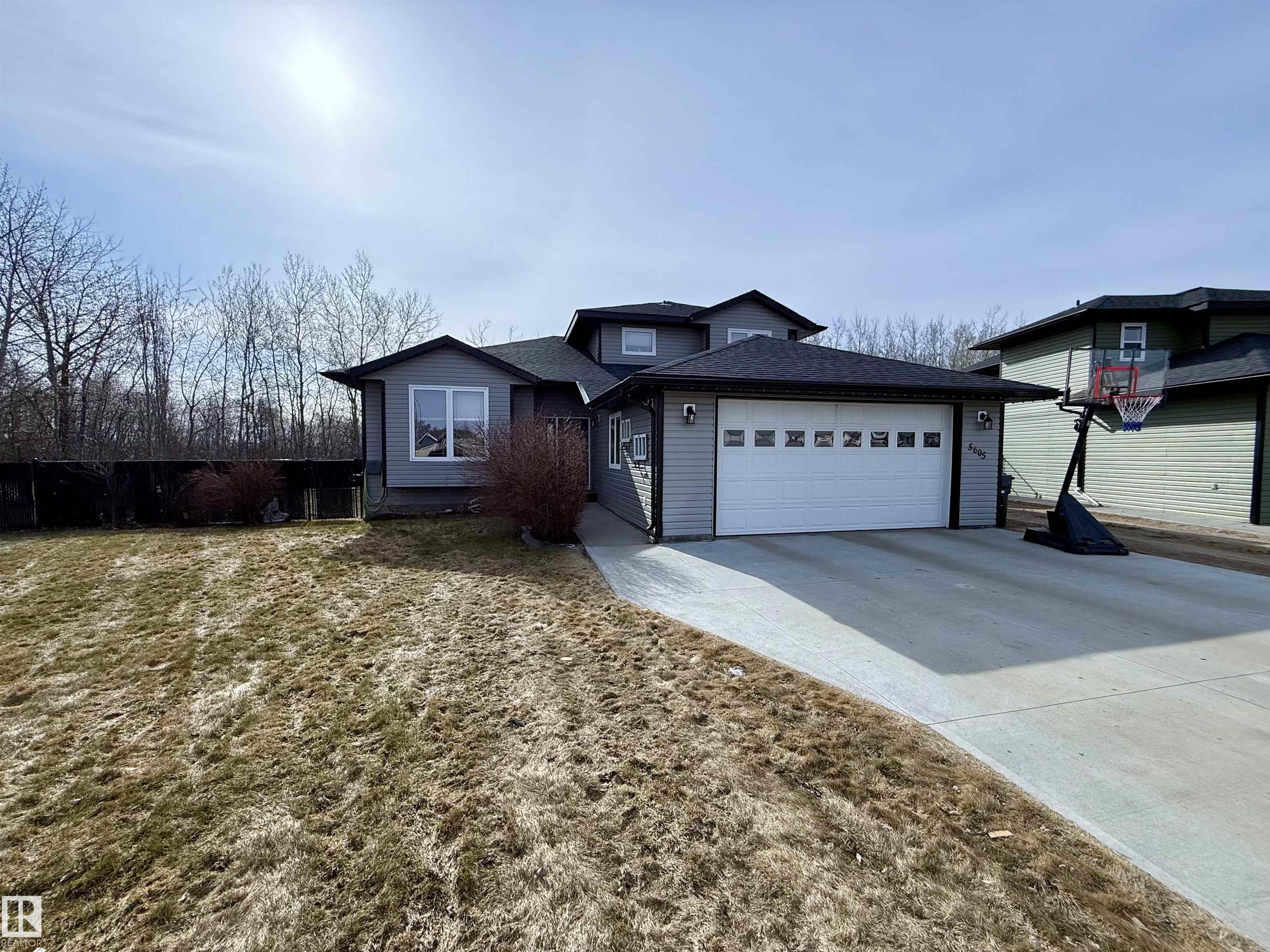 5605 48 Avenue, E4463797, Alberta,