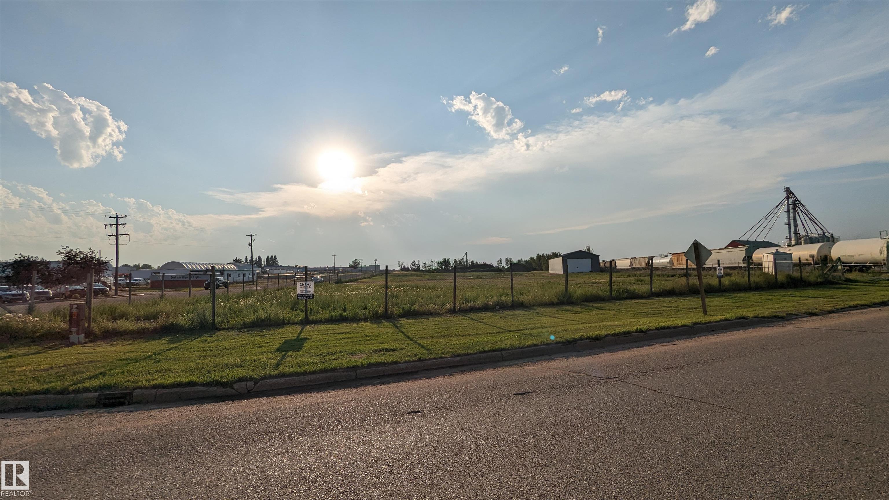 5208 maple Street, E4463969, Alberta,