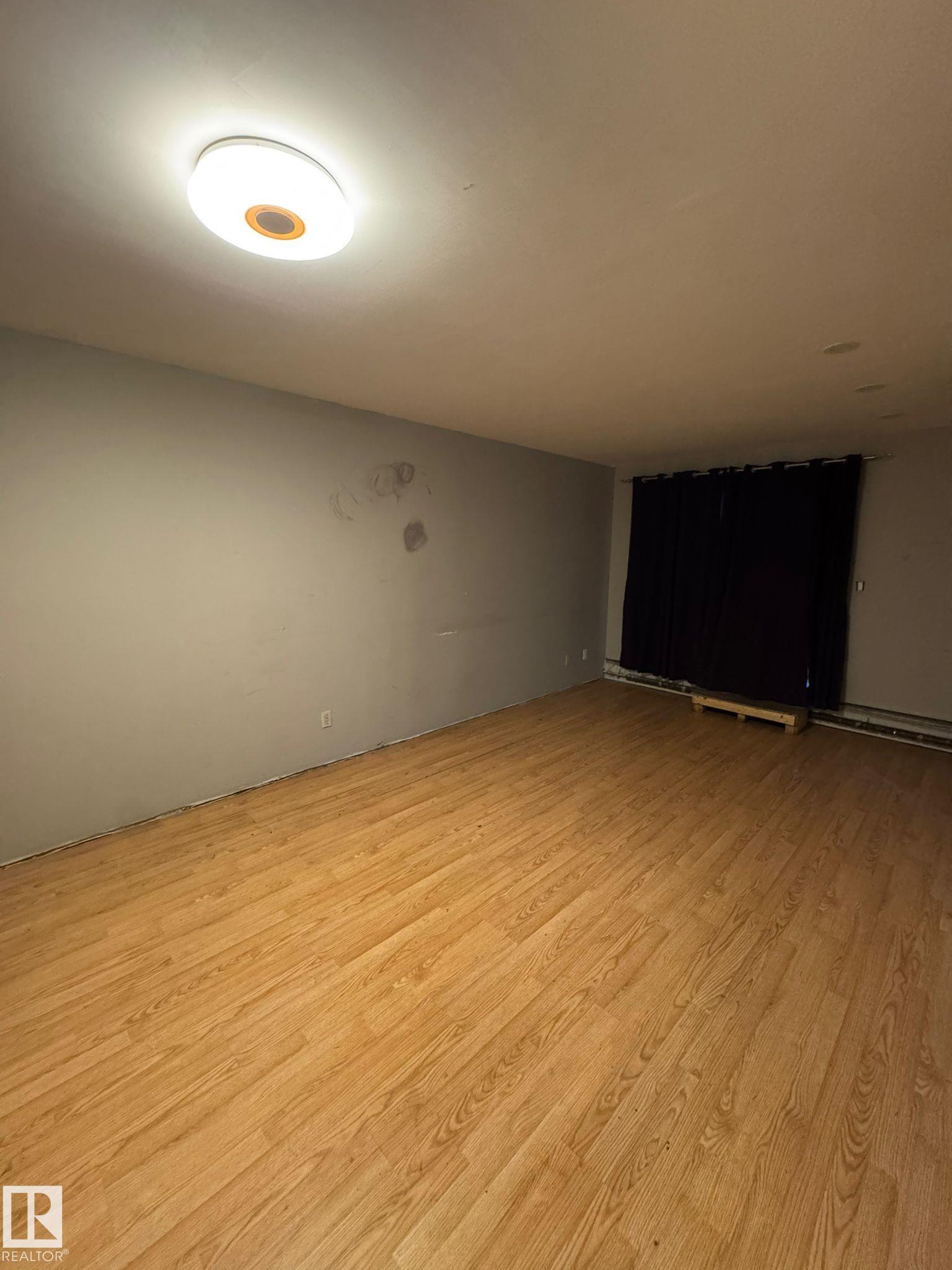 Fifth View of Terra Losa, Edmonton, Alberta, T5T 5Z5