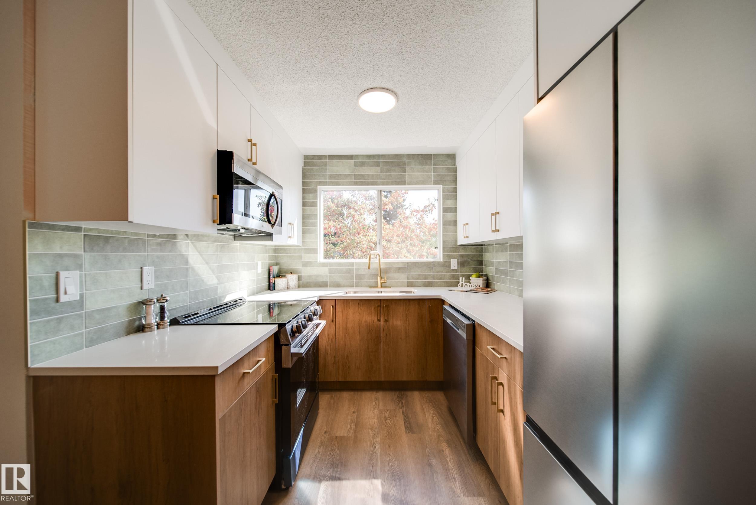 Fifth View of 9949 171 Avenue, Baturyn, Edmonton, Alberta, T5X 4X2