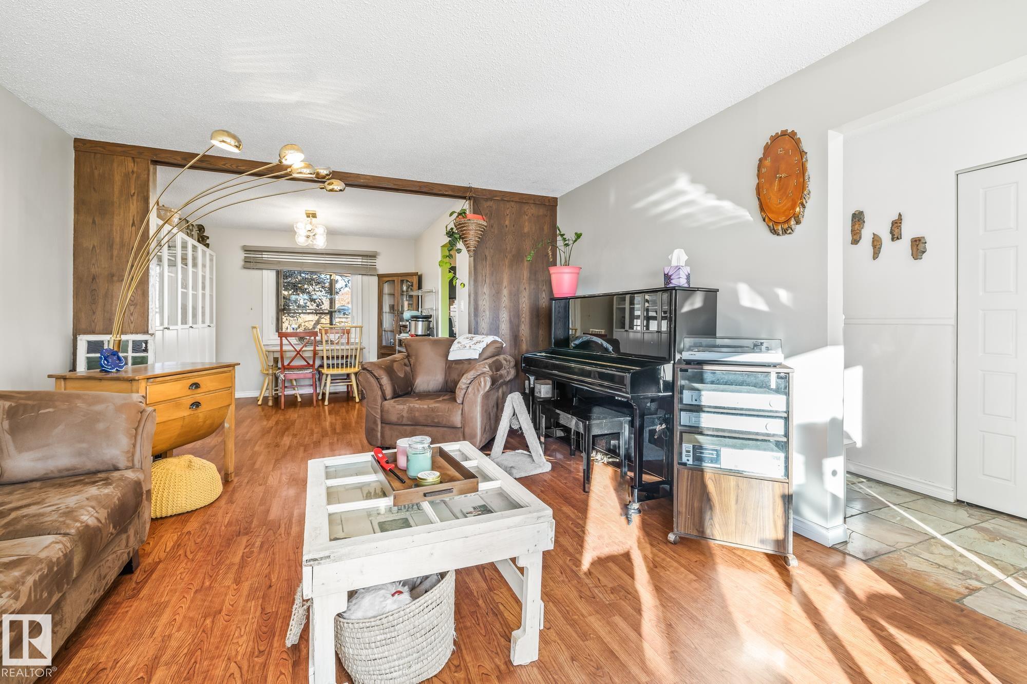 Fifth View of 3728 132 Avenue, Belmont, Edmonton, Alberta, T5A 3E7