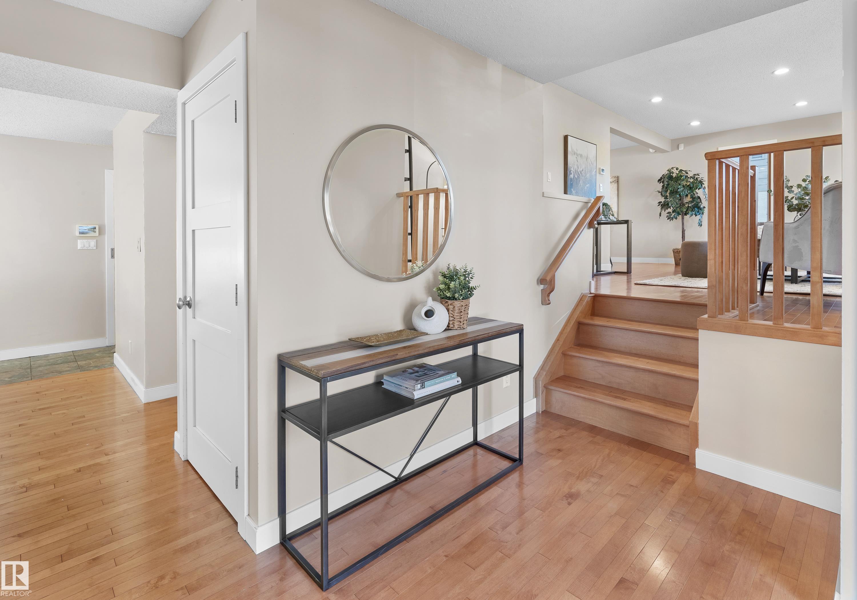 Third View of 5607 109 Street, Pleasantview (Edmonton), Edmonton, Alberta, T6H 3A7