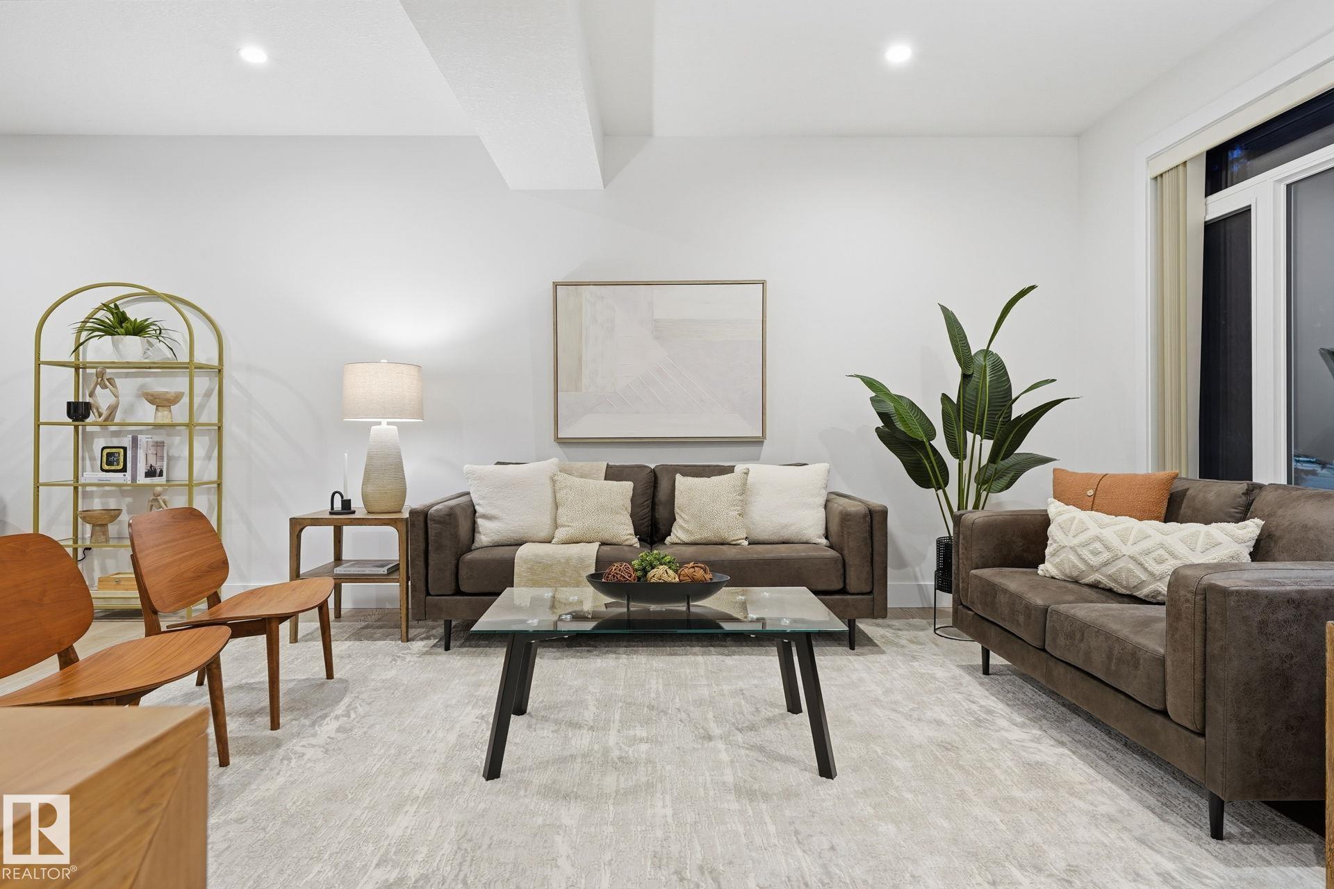 Fifth View of 11434 71 Avenue, Belgravia, Edmonton, Alberta, T6G 0A7