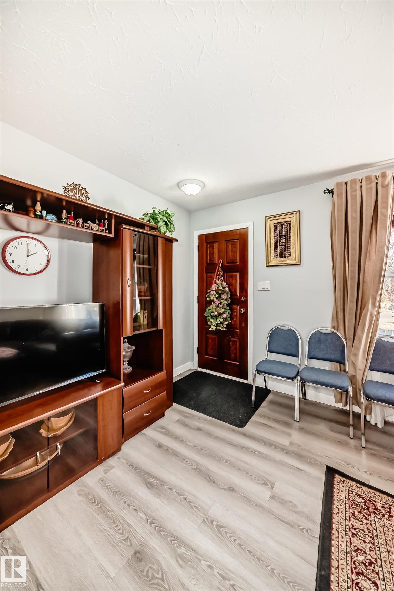 Fourth View of 13119 135 Street, Athlone, Edmonton, Alberta, T5L 1Y6