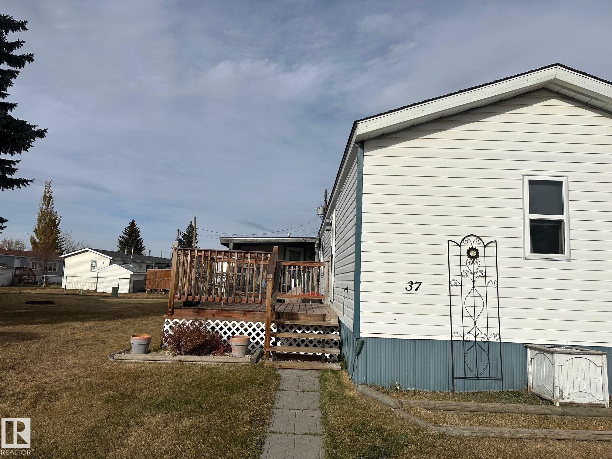 37 Kalmac Court, E4464125, Alberta,