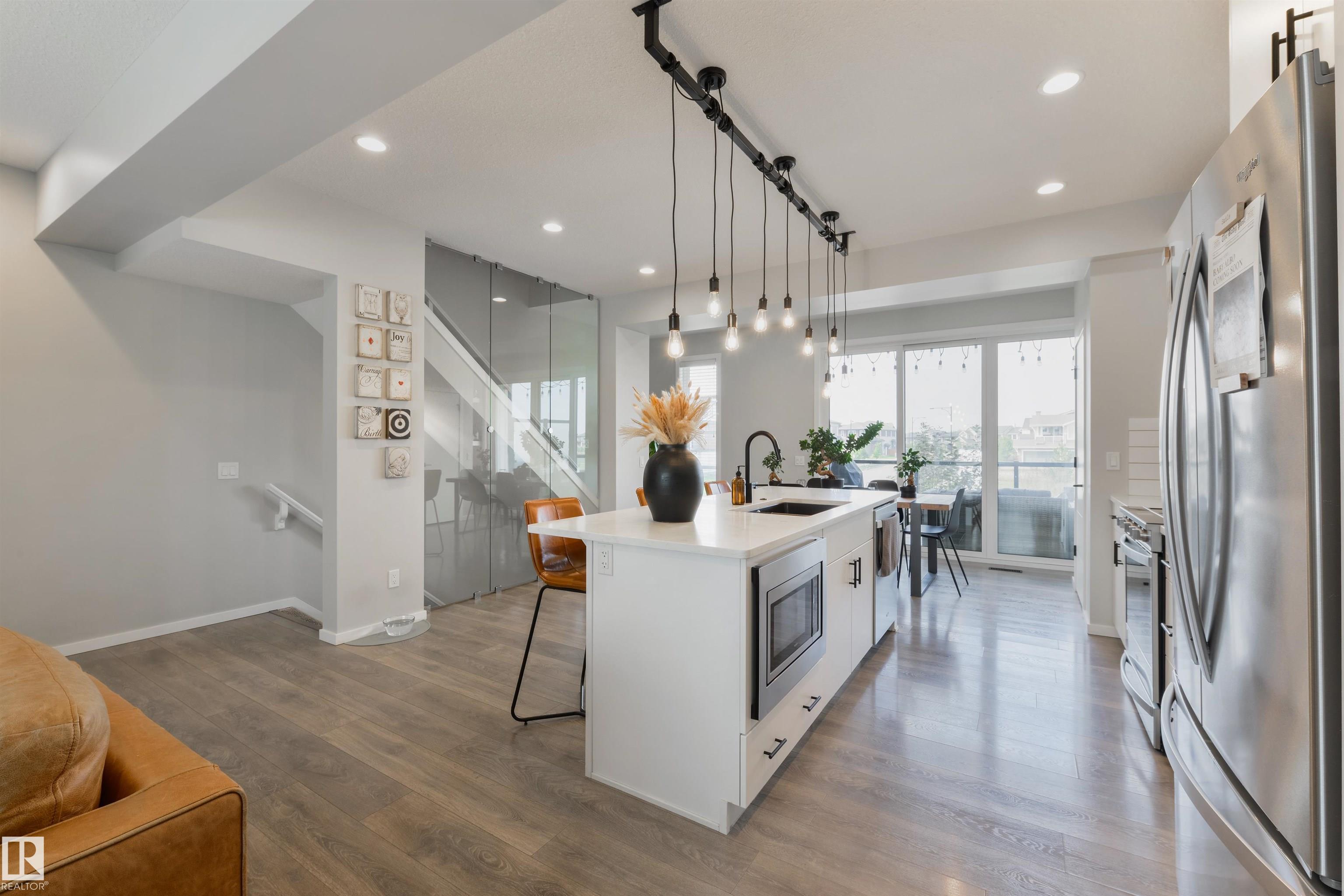 8273 CHAPPELLE Way, E4464129, Alberta,