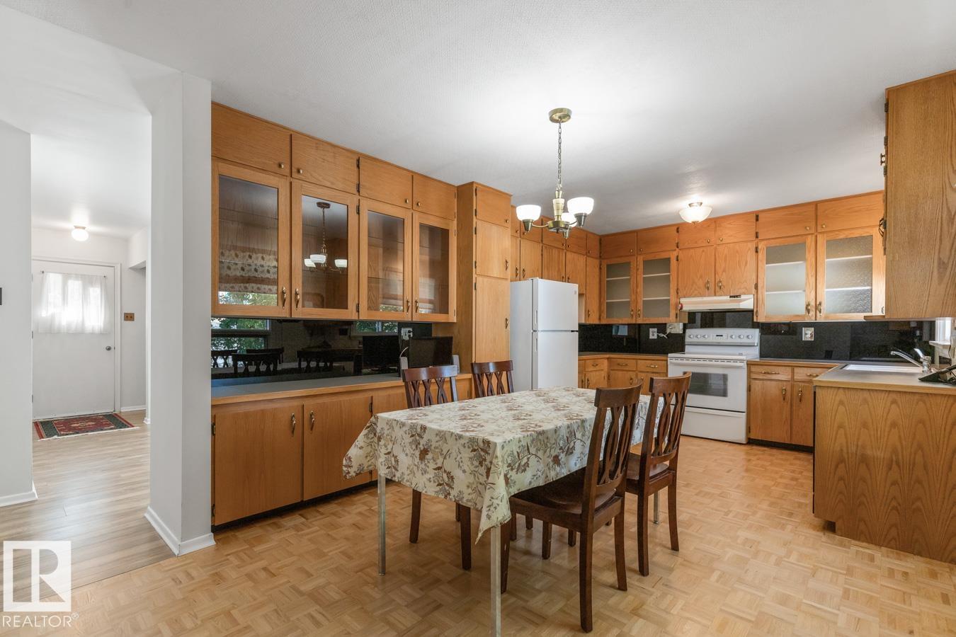 Fourth View of 11028 131 Street, Westmount, Edmonton, Alberta, T5N 1B8