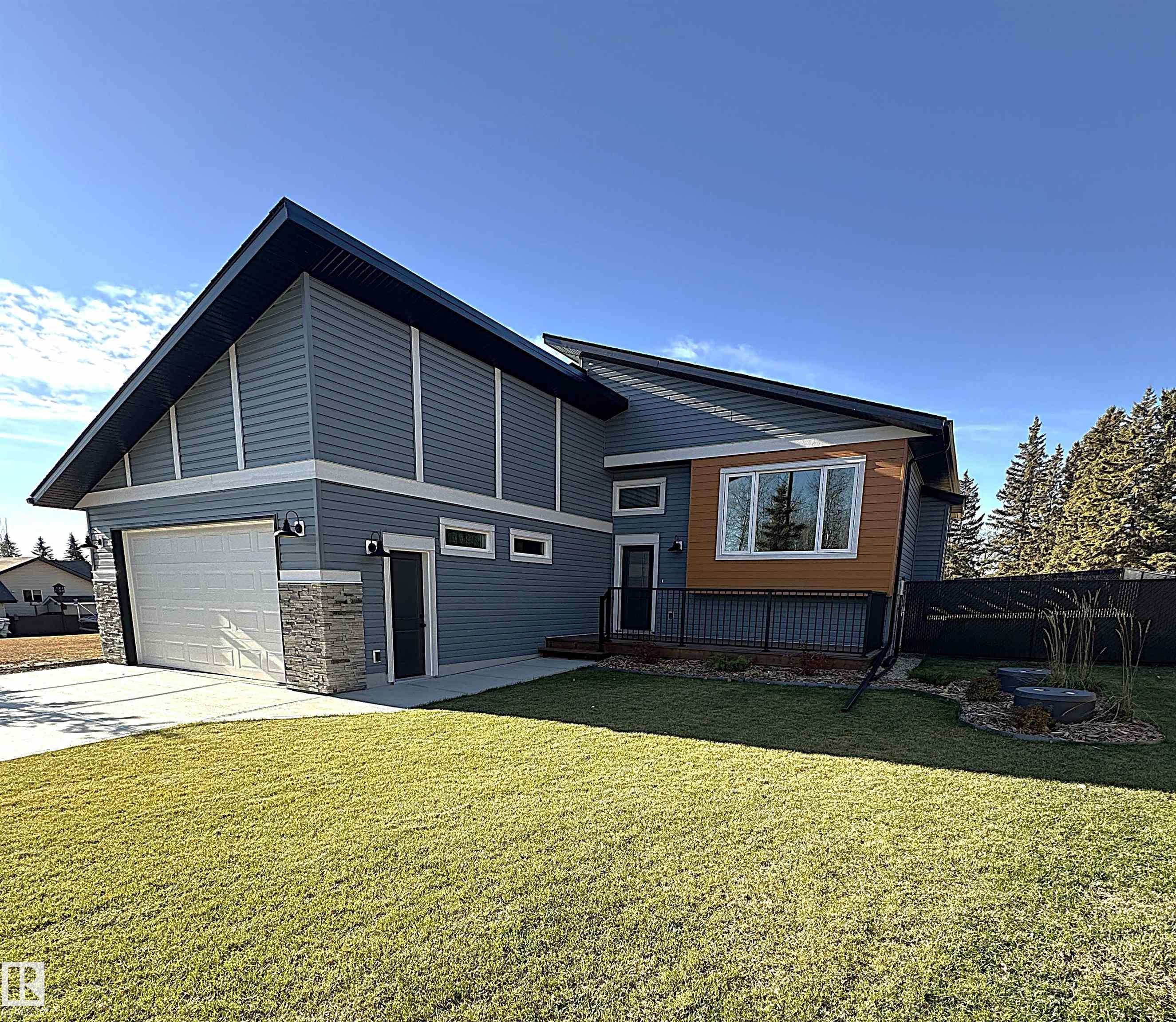 102 1 Street, E4464155, Alberta,