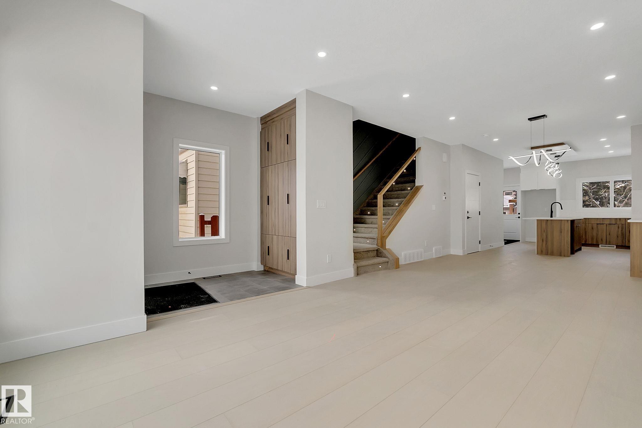 Fifth View of 11132 72 Avenue, McKernan, Edmonton, Alberta, T6G 0B2